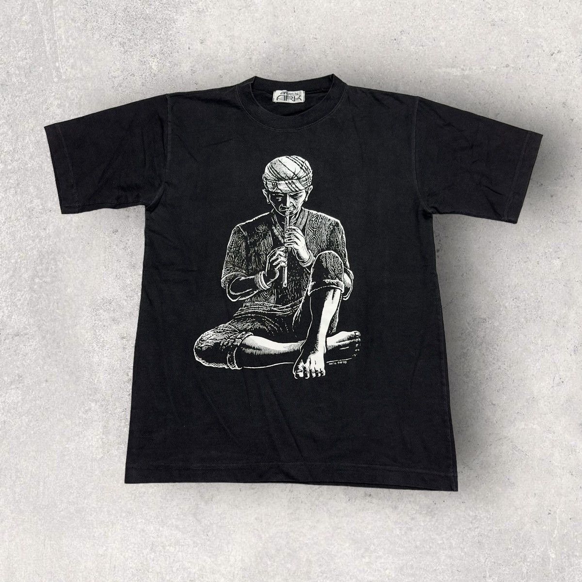 Vintage Vintage flute player tee Size US M / EU 48-50 / 2 - 1 Thumbnail