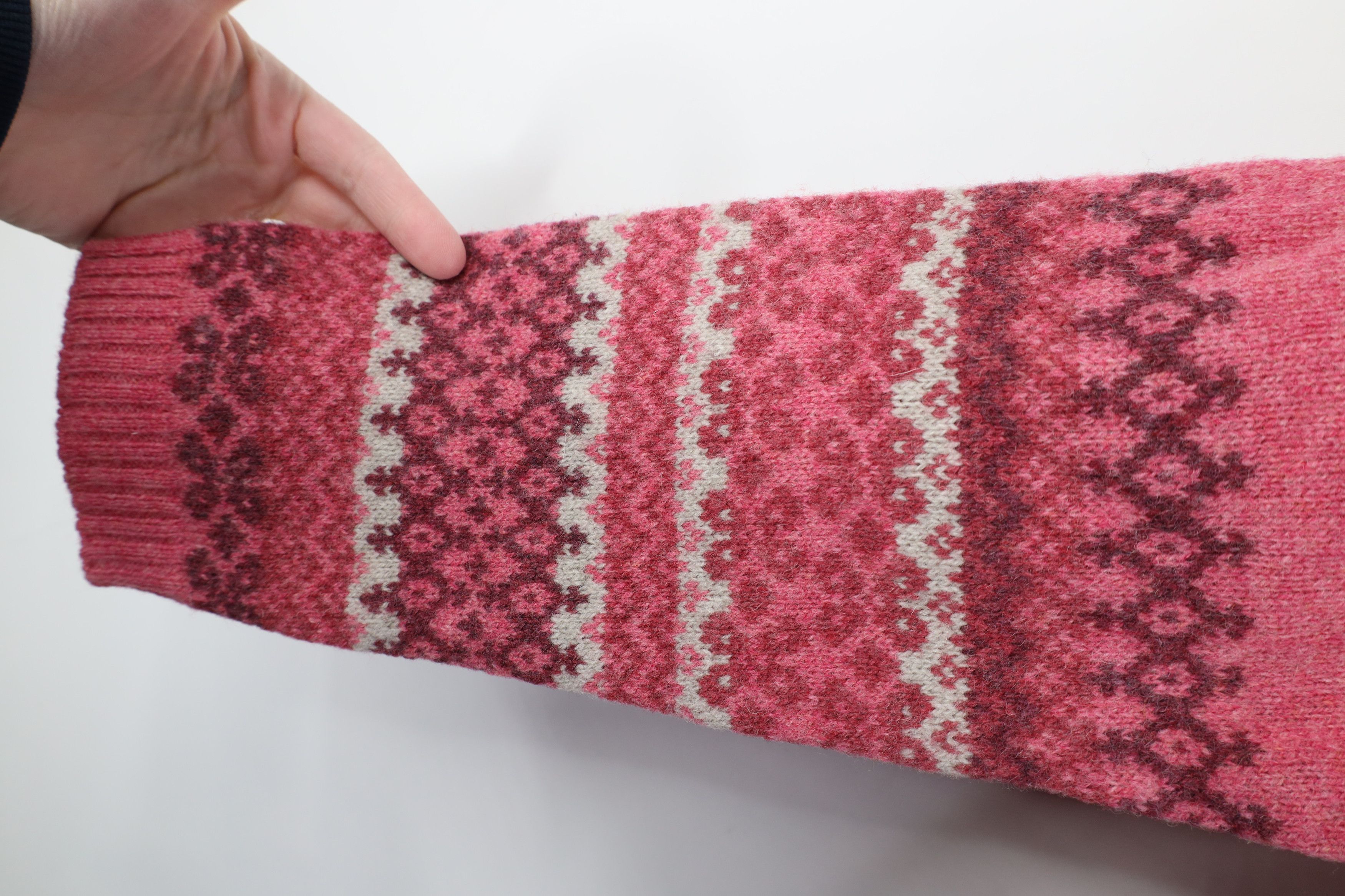 Woolrich Woolen Mills Vintage 90s Woolrich Lambswool Knit Fair Isle Sweater Pink Size L / US 10 / IT 46 - 6 Thumbnail