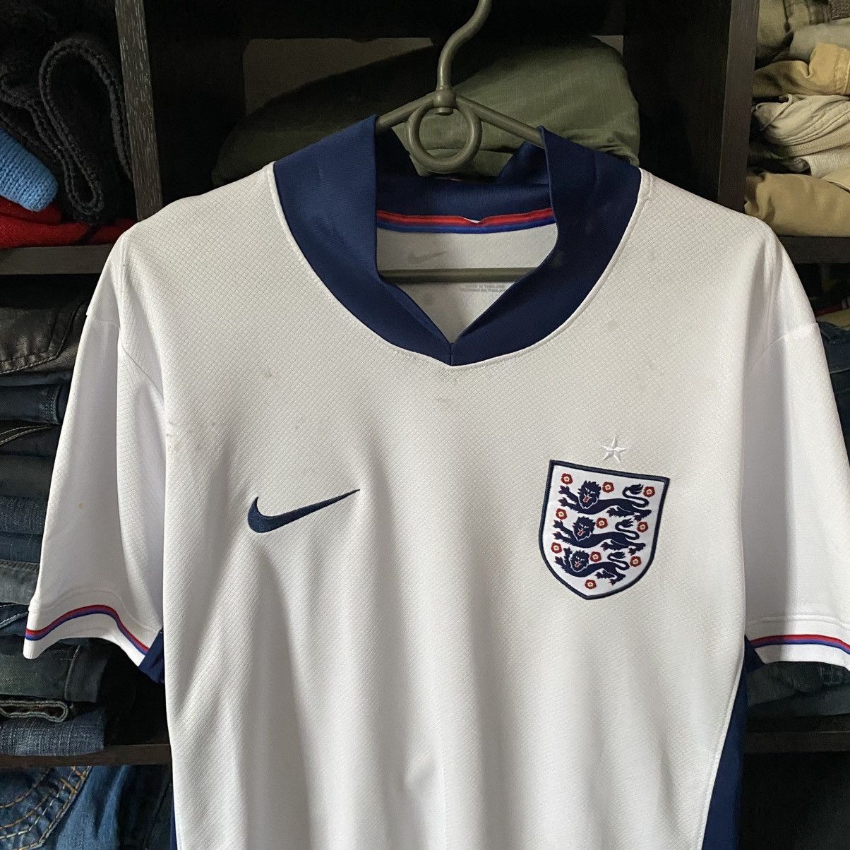 Nike Mens Nike England 2019 National home soccer jersey size S Size US S / EU 44-46 / 1 - 2 Thumbnail