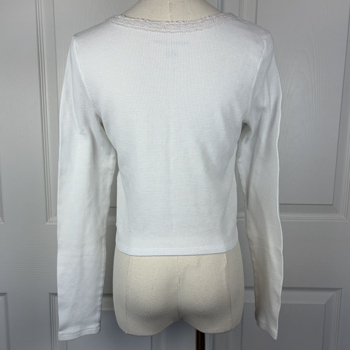 American Eagle Outfitters American eagle white lace trim long sleeve Size M / US 6-8 / IT 42-44 - 2 Thumbnail