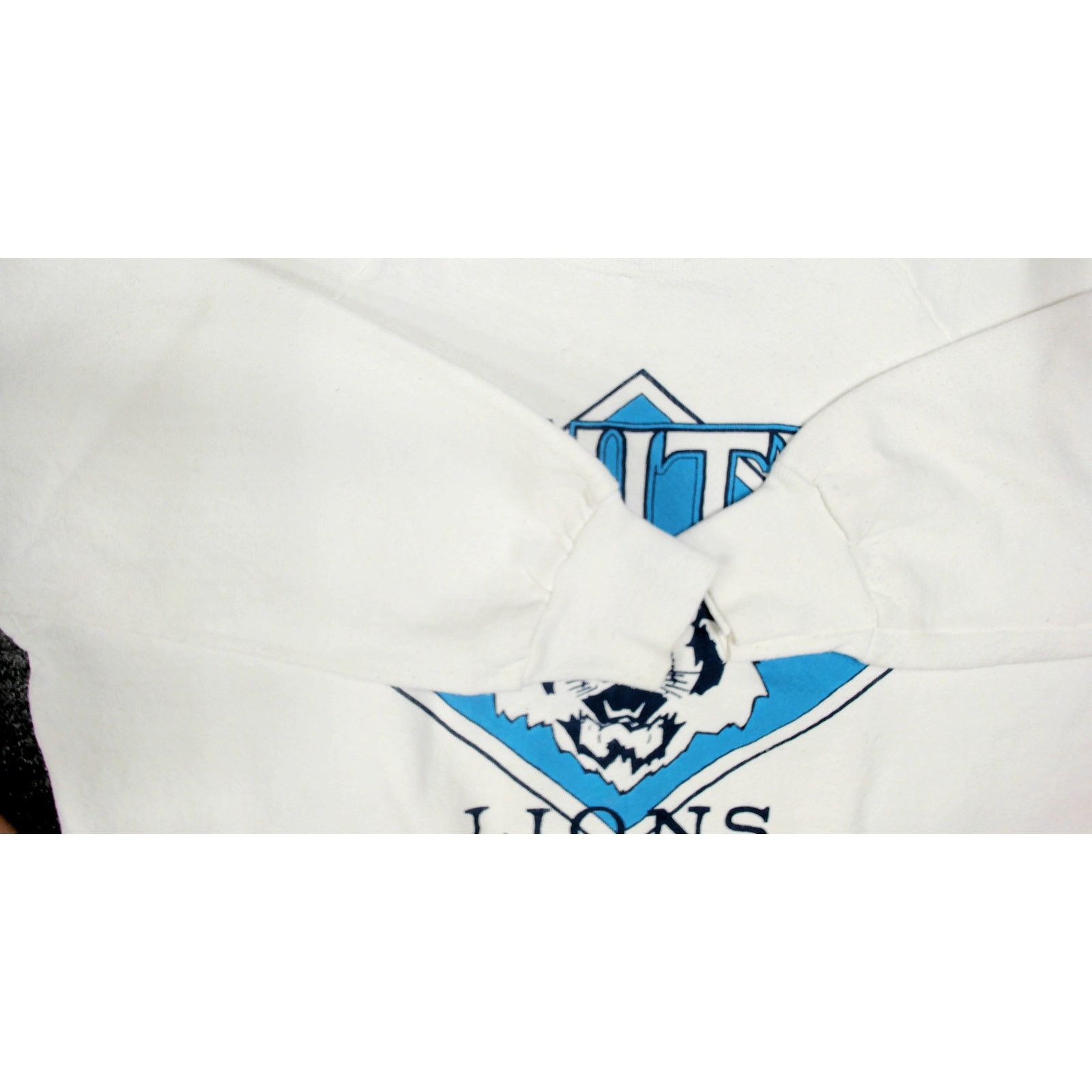 Fruit Of The Loom Fruit Of The Loom VTG 80s Boxy Raglan Unity Lions Sweatshirt Size L / US 10 / IT 46 - 9 Thumbnail