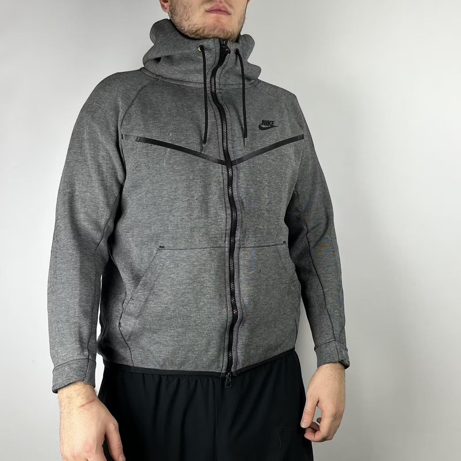 Nike Nike tech fleece hoodie zip streetwear size Large Size US L / EU 52-54 / 3 - 1 Thumbnail