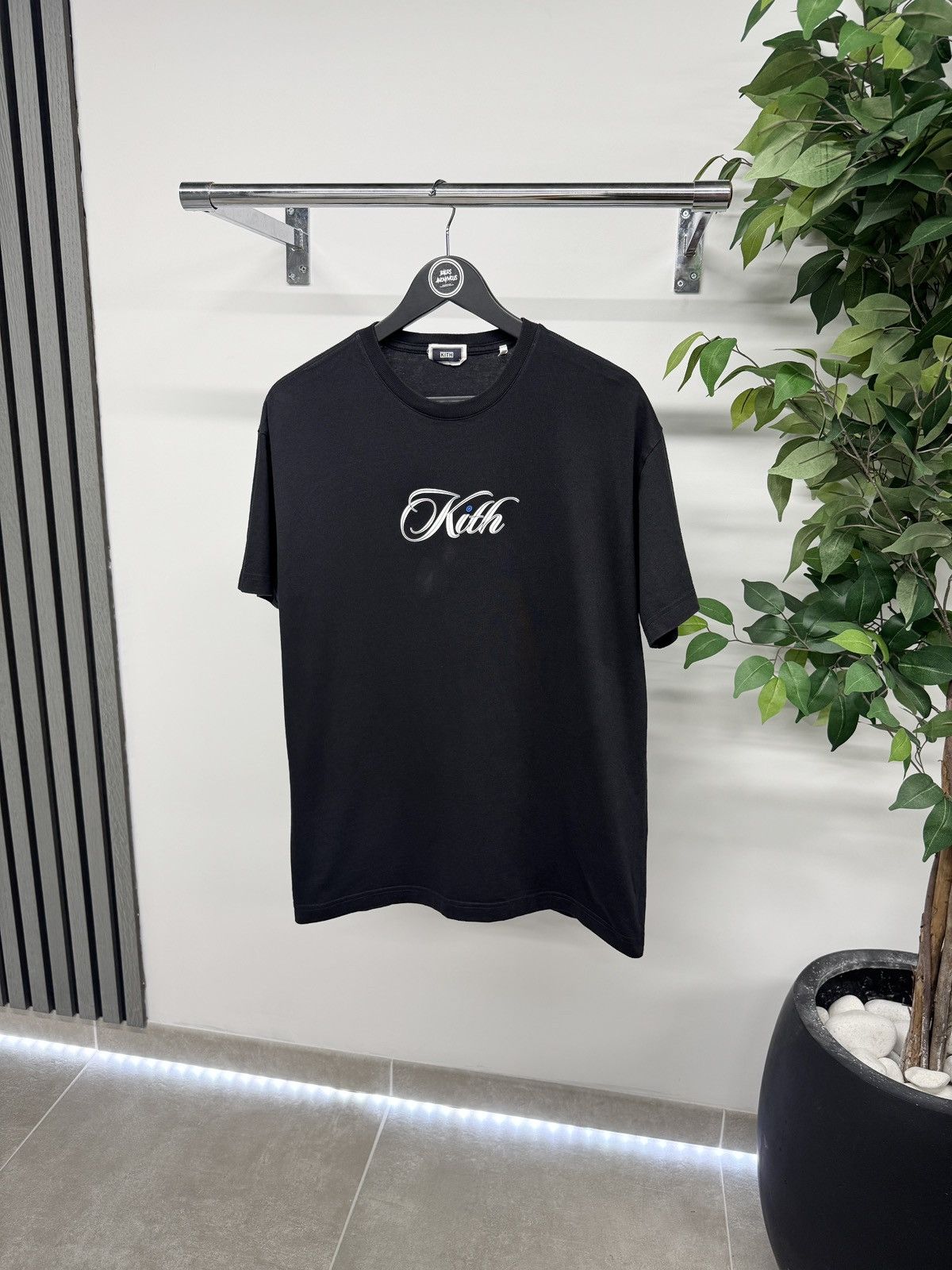 Kith KITH Cursive Logo T-Shirt In Black RRP £100 Size US S / EU 44-46 / 1 - 1 Thumbnail