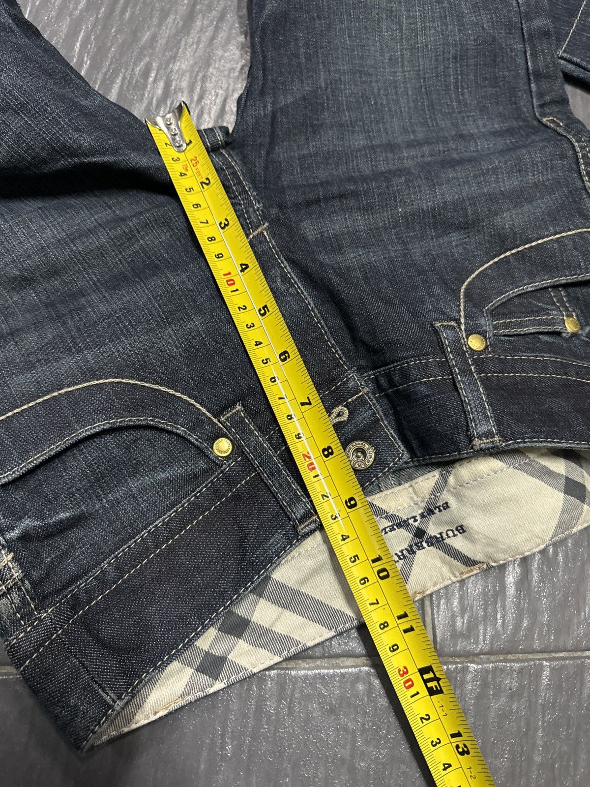 Burberry BURBERRY BLUE LABEL NOVA CHECK JEANS Size 27" / US 4 / IT 40 - 2 Thumbnail