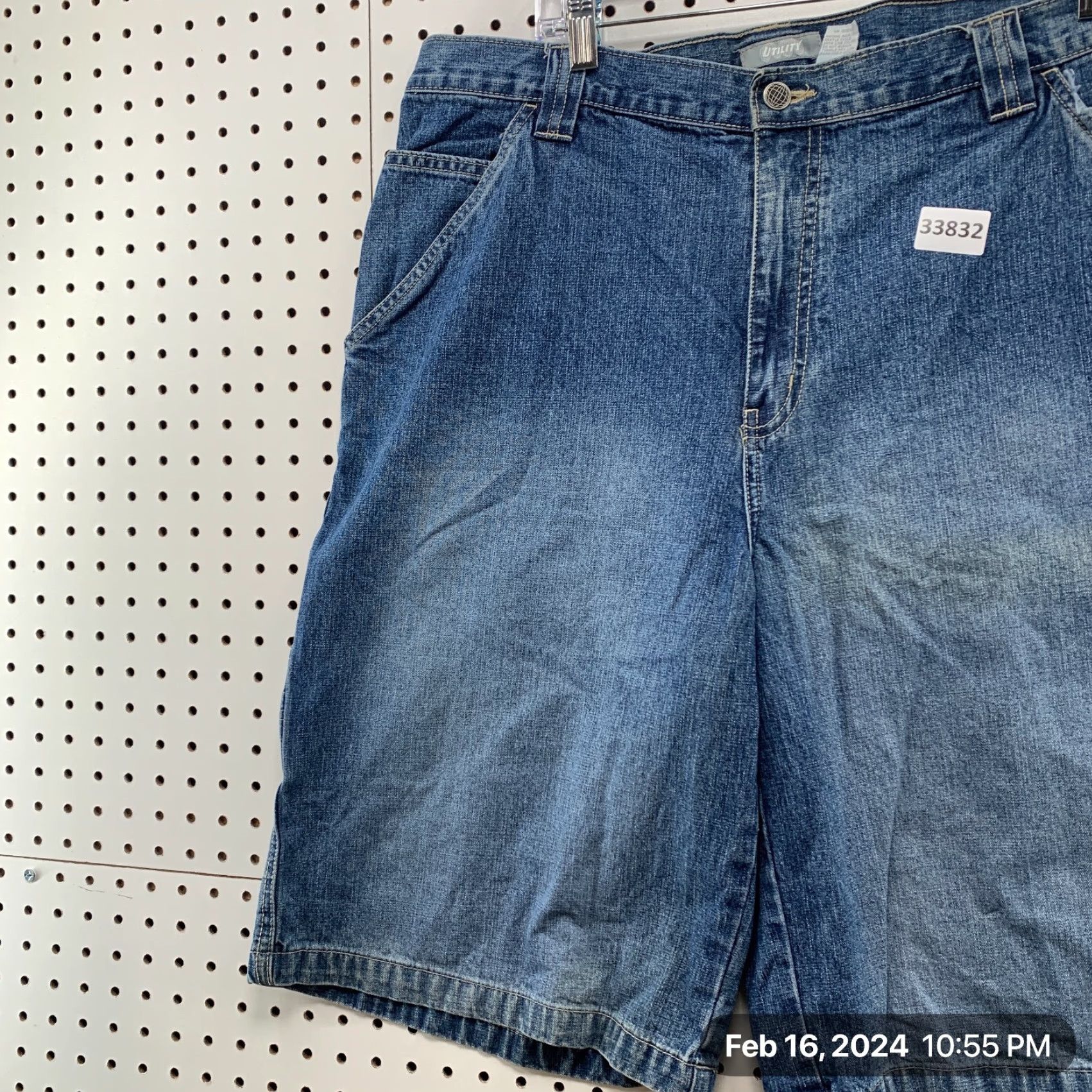 Vintage VINTAGE Utility Carpenter Shorts Mens 36X11.5 Light Blue Denim Bermuda Relaxed Fit 36 Adult Mens Size US 36 / EU 52 - 4 Thumbnail