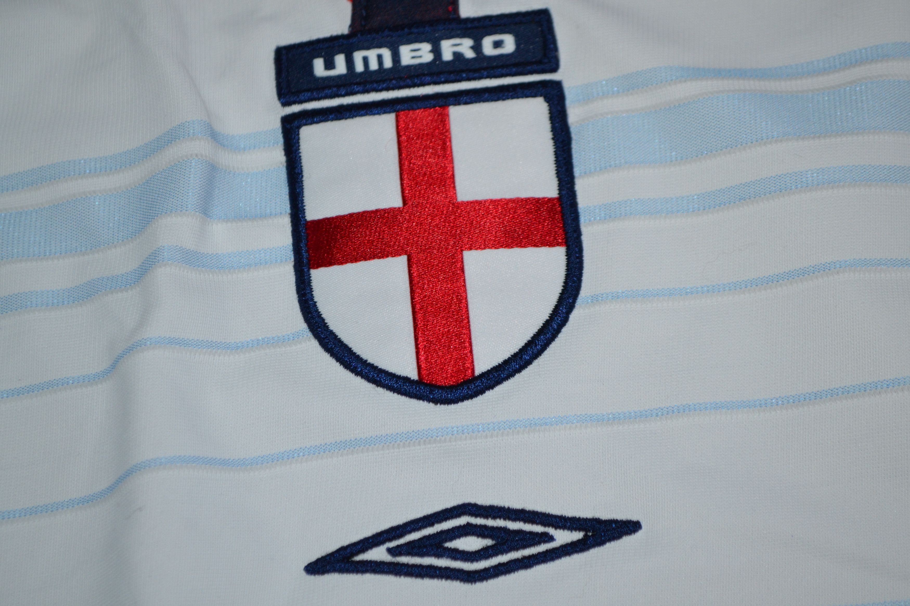 Umbro Vintage England Home Kit 2003 2005 Shirt Soccer Jersey Size US XL / EU 56 / 4 - 3 Thumbnail