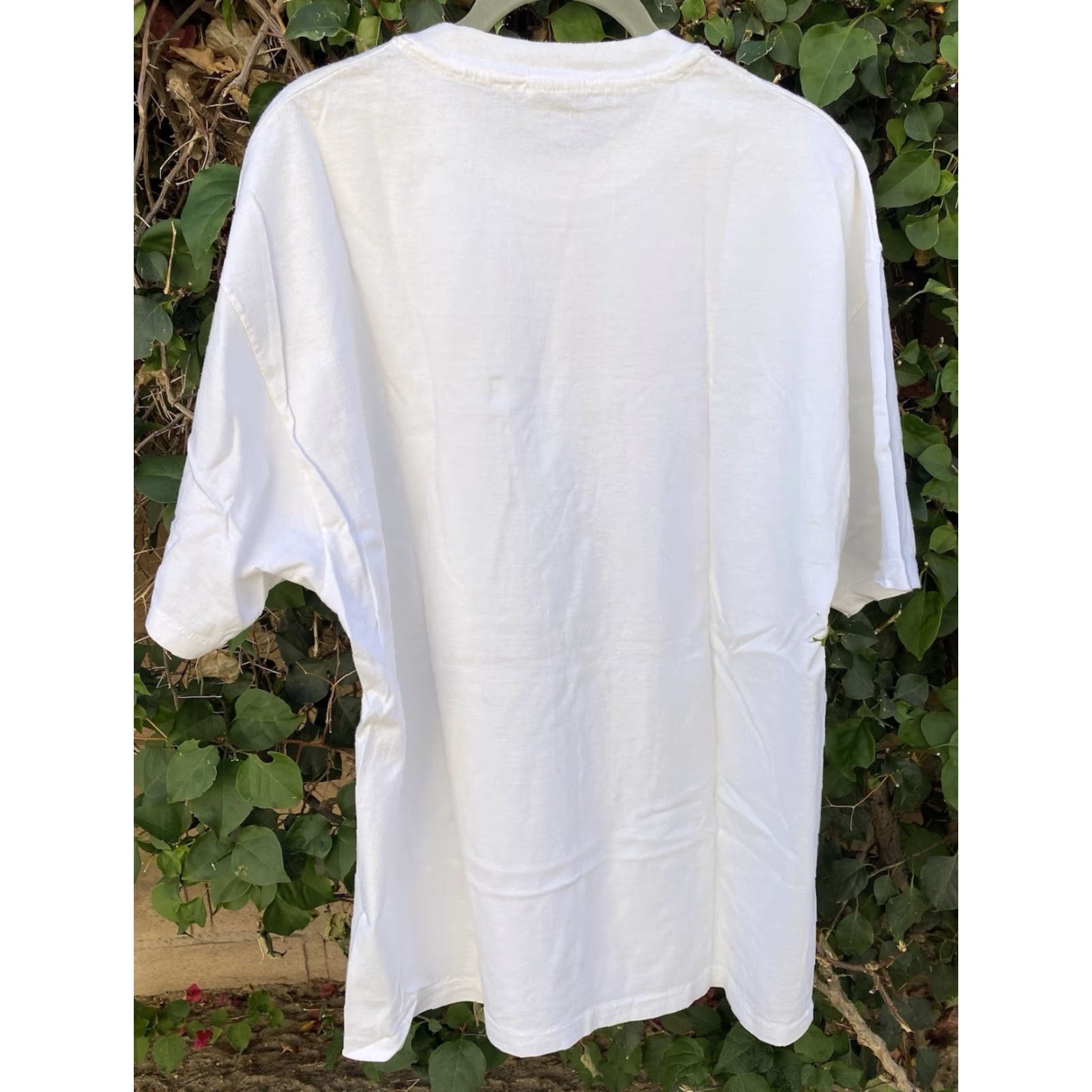 Hanes VINTAGE Hanes I Slept in Firestone Fieldhouse Pepperdine University T Shirt XL Men White 1990-1999 University California 1993 Mens Shirt Graphic Print Size US XL / EU 56 / 4 - 5 Thumbnail