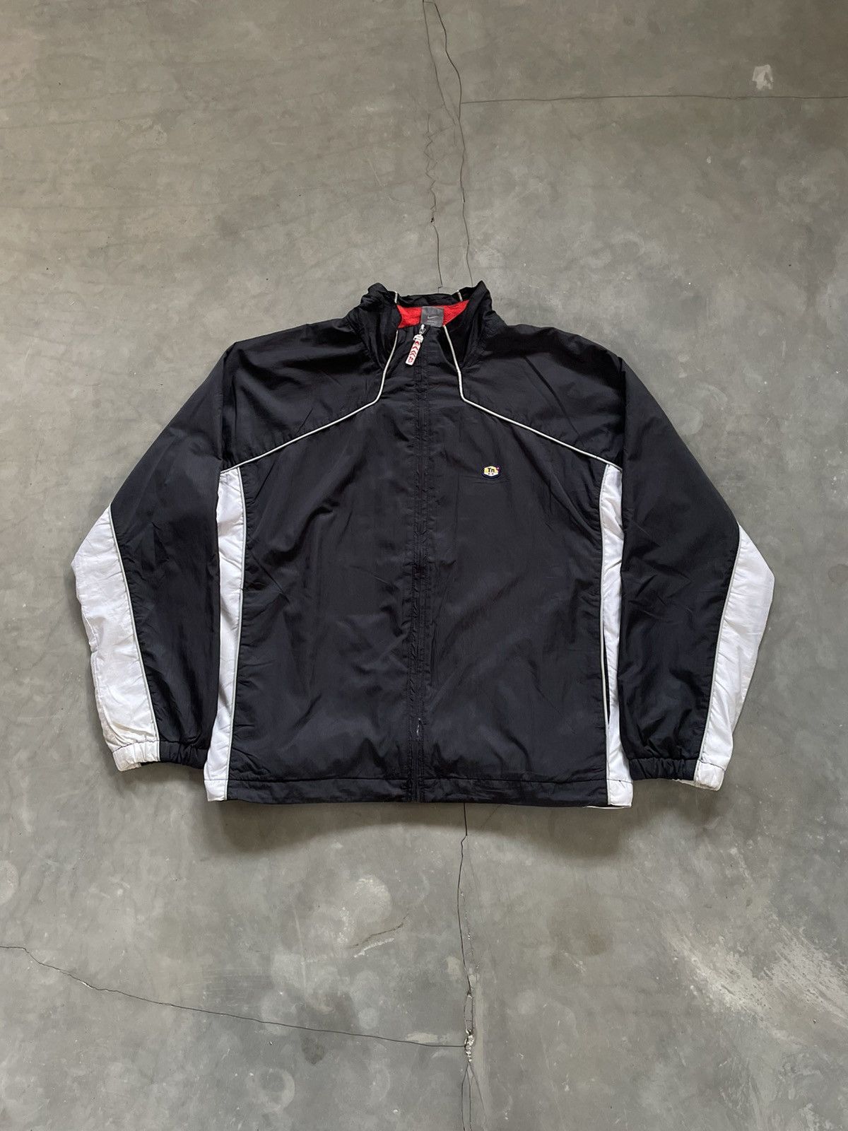 Nike Rare Nike TN Light Jacket Color Block Windbreaker Red Swoosh Size US XL / EU 56 / 4 - 7 Thumbnail