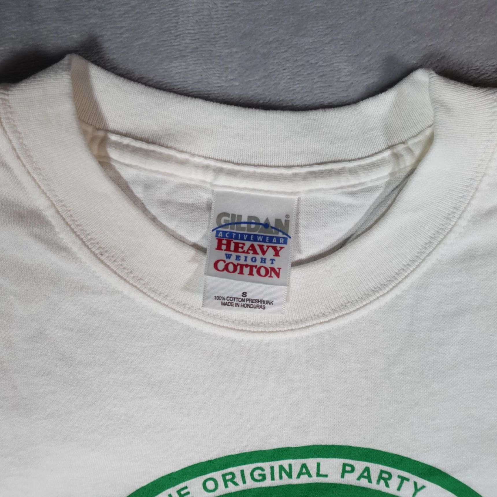 Vintage VINTAGE College Beer Parody T Shirt Men Small White Graphic Print 2000s Liquor Drinking Unisex Size US S / EU 44-46 / 1 - 3 Thumbnail