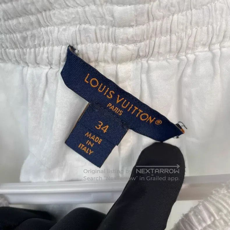 Louis Vuitton Louis Vuitton 23Ss white logo embossed full-print cotton e Size US 34 / EU 50 - 4 Thumbnail