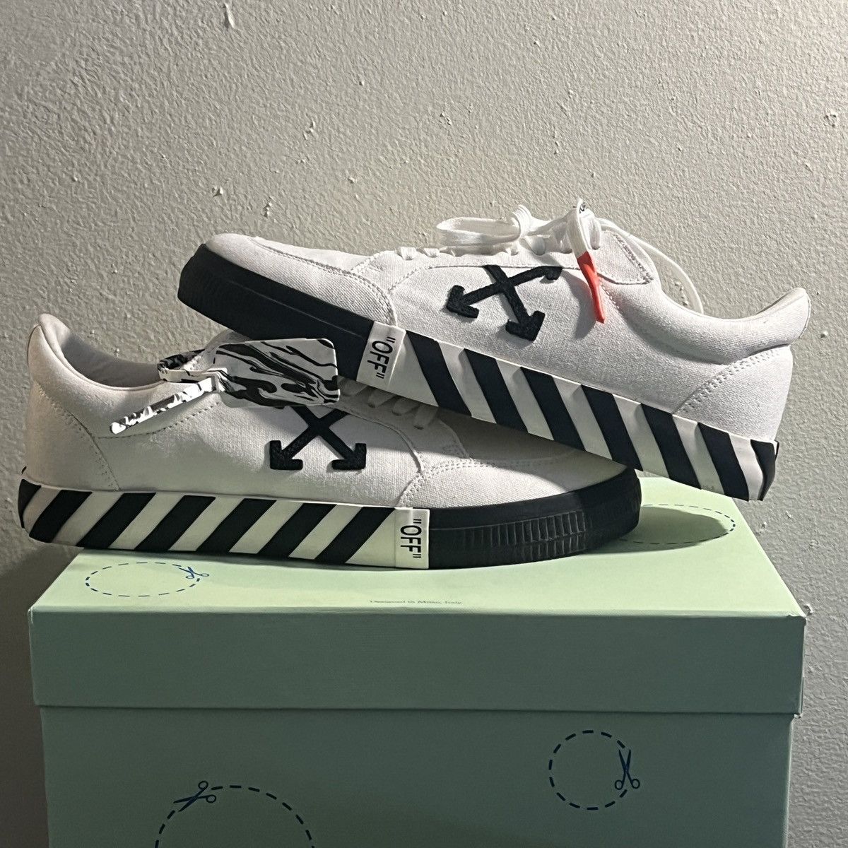 Off-White OFF-WHITE Vulcanized Low Size US 12 / EU 45 - 1 Thumbnail