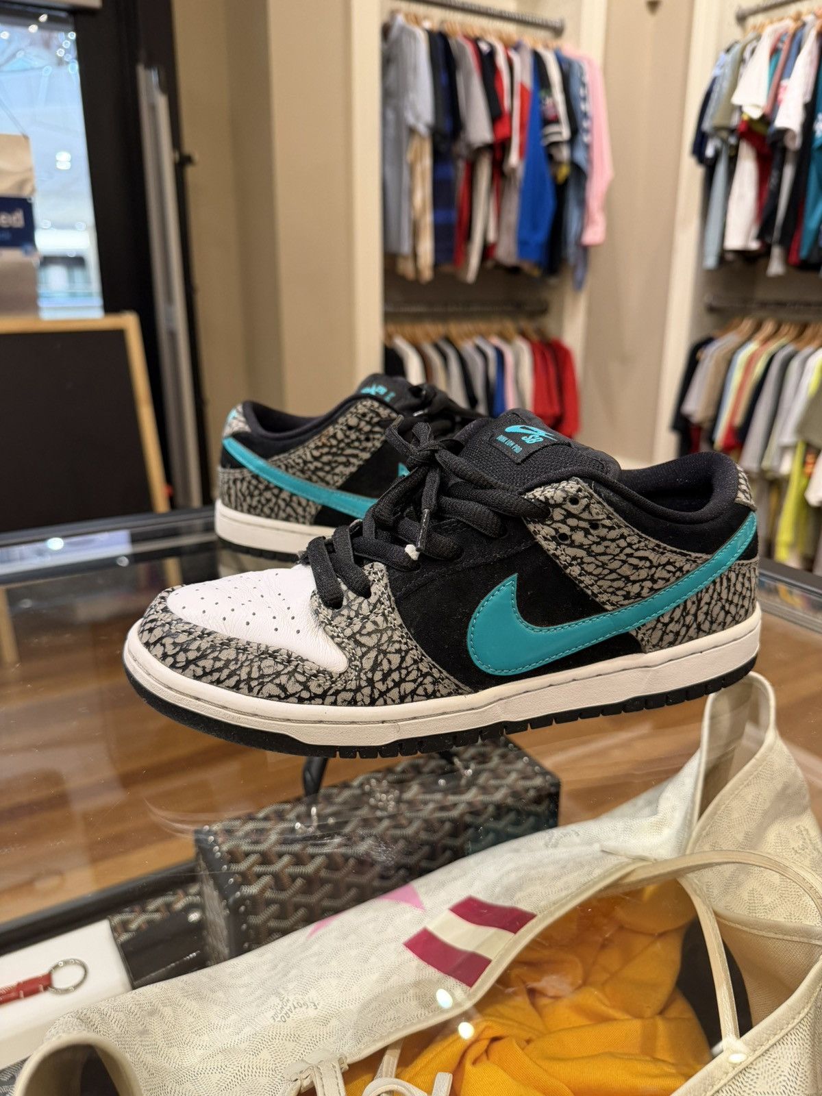 Nike Nike SB Dunk Low ‘Atmos Elephant’ Size US 8 / EU 41 - 4 Thumbnail