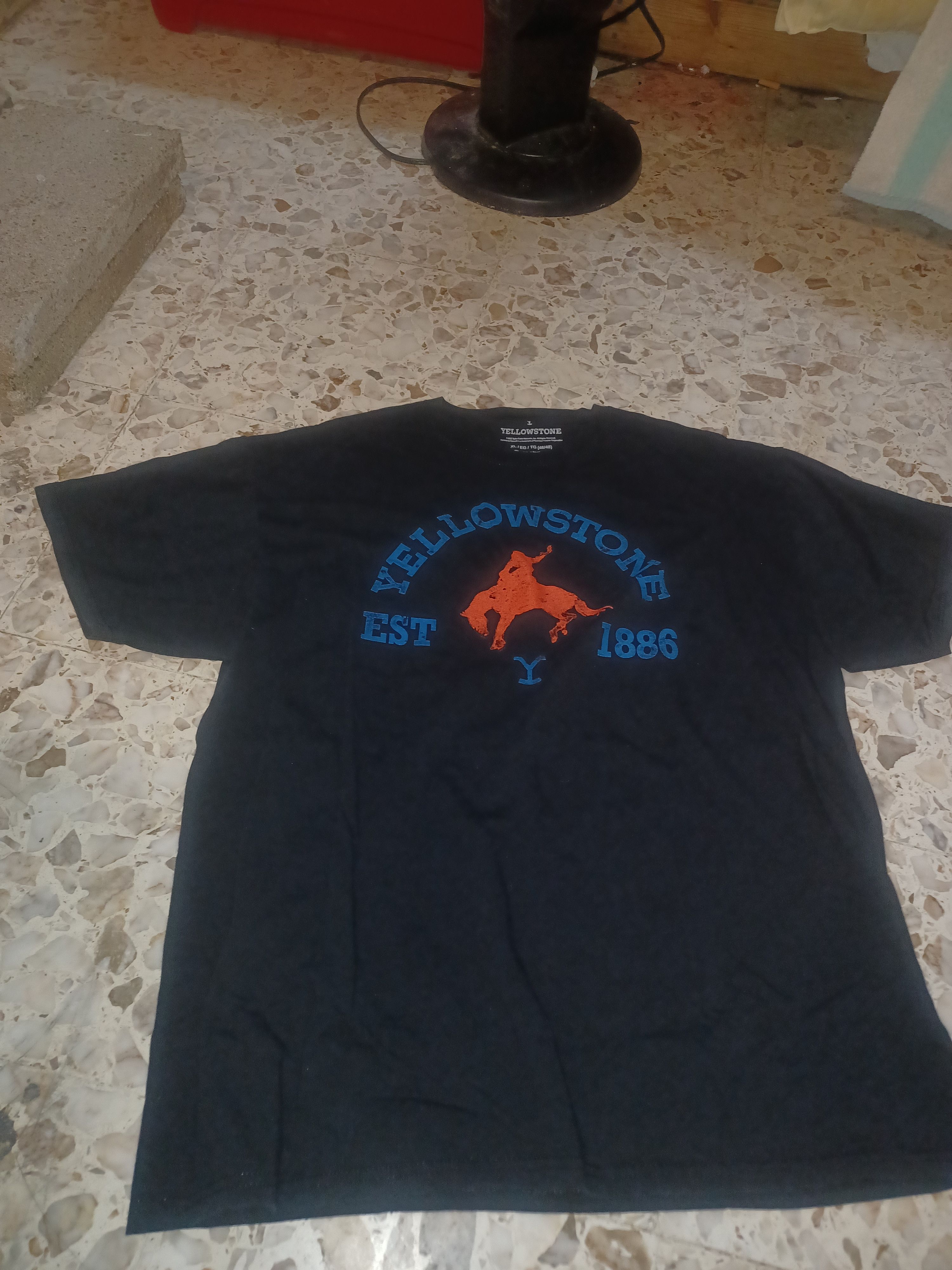 Other Yellowstone Men's Tee XL Black Short Sleeve Size US XL / EU 56 / 4 - 1 Thumbnail