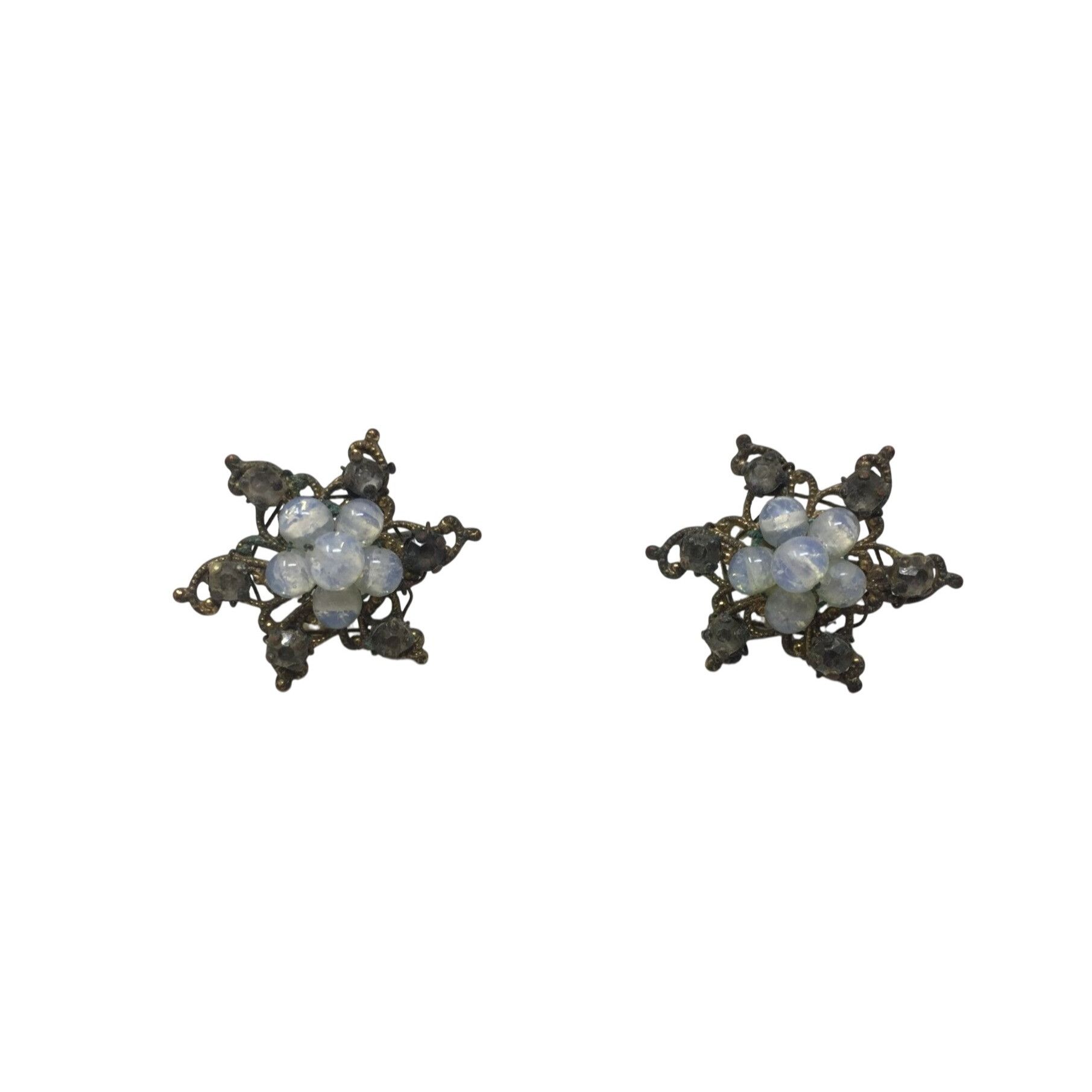 Other Women's Gold Tone Screw Back Earrings Size ONE SIZE - 1 Thumbnail