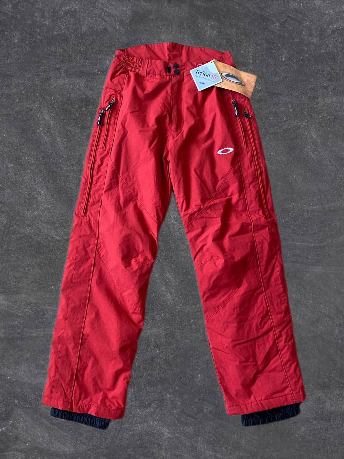 Image of Vintage Oakley Ski Pants in Red, Men's (Size 34)