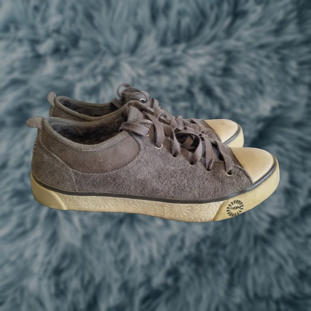 Ugg UGG Shoes Women S/N 1888 Low Top Lace Up Brown Leather Shearling Lined Casual 6.5 Size M / US 6-8 / IT 42-44 - 1 Thumbnail