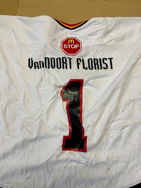 Ccm Vintage Chicago Wolves nagara on the lake Hockey Jersey XL Size US XL / EU 56 / 4 - 6 Thumbnail