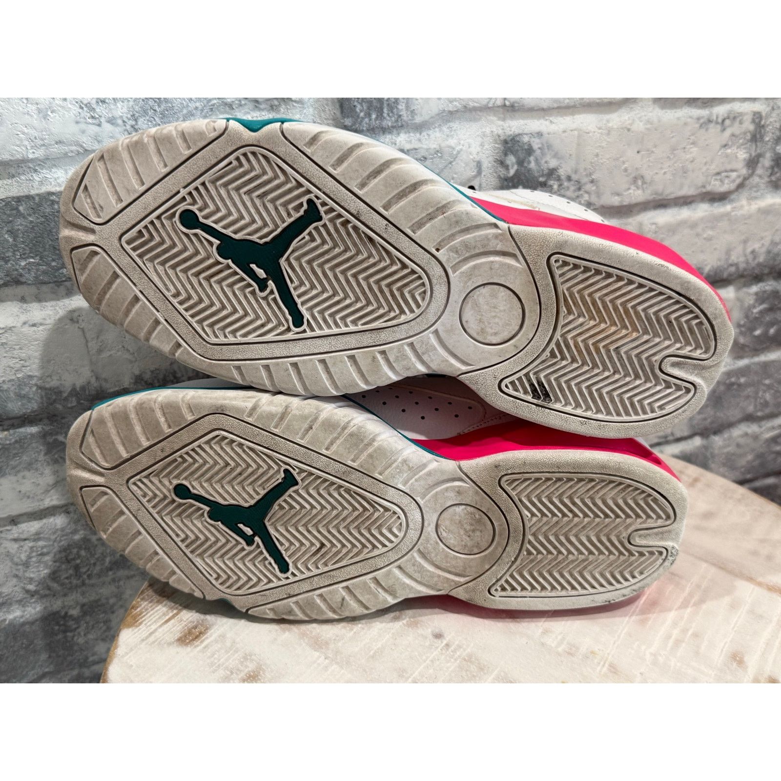 Jordan Brand Jordan Lift Off South Beach Size 11 AR4430-105 Size US 11 / EU 44 - 8 Thumbnail