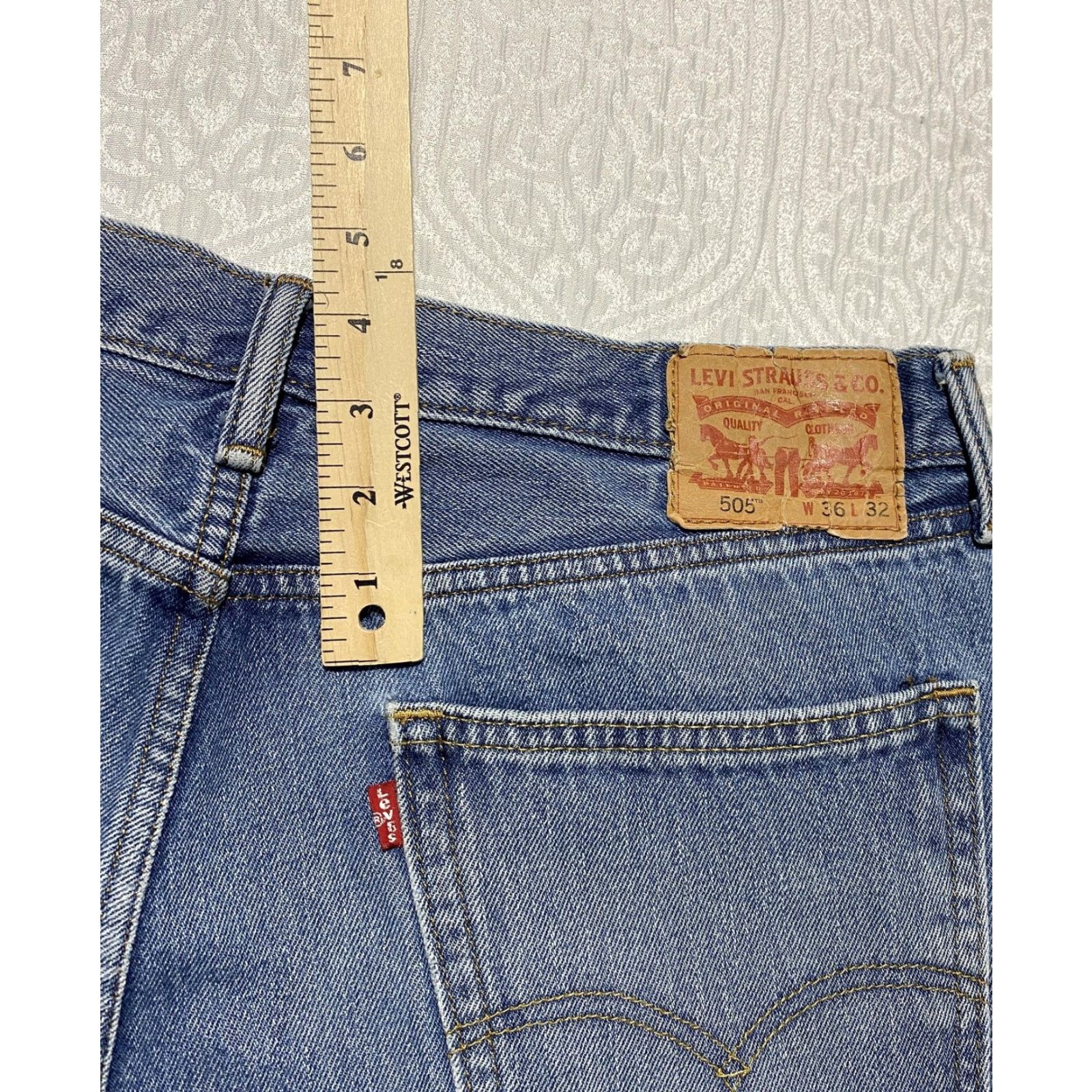 Levi's Levi's 505 Jeans Mens 36x32 Blue Medium Wash Regular Fit Straight Leg Zip Fly Jeans Size US 36 / EU 52 - 3 Thumbnail