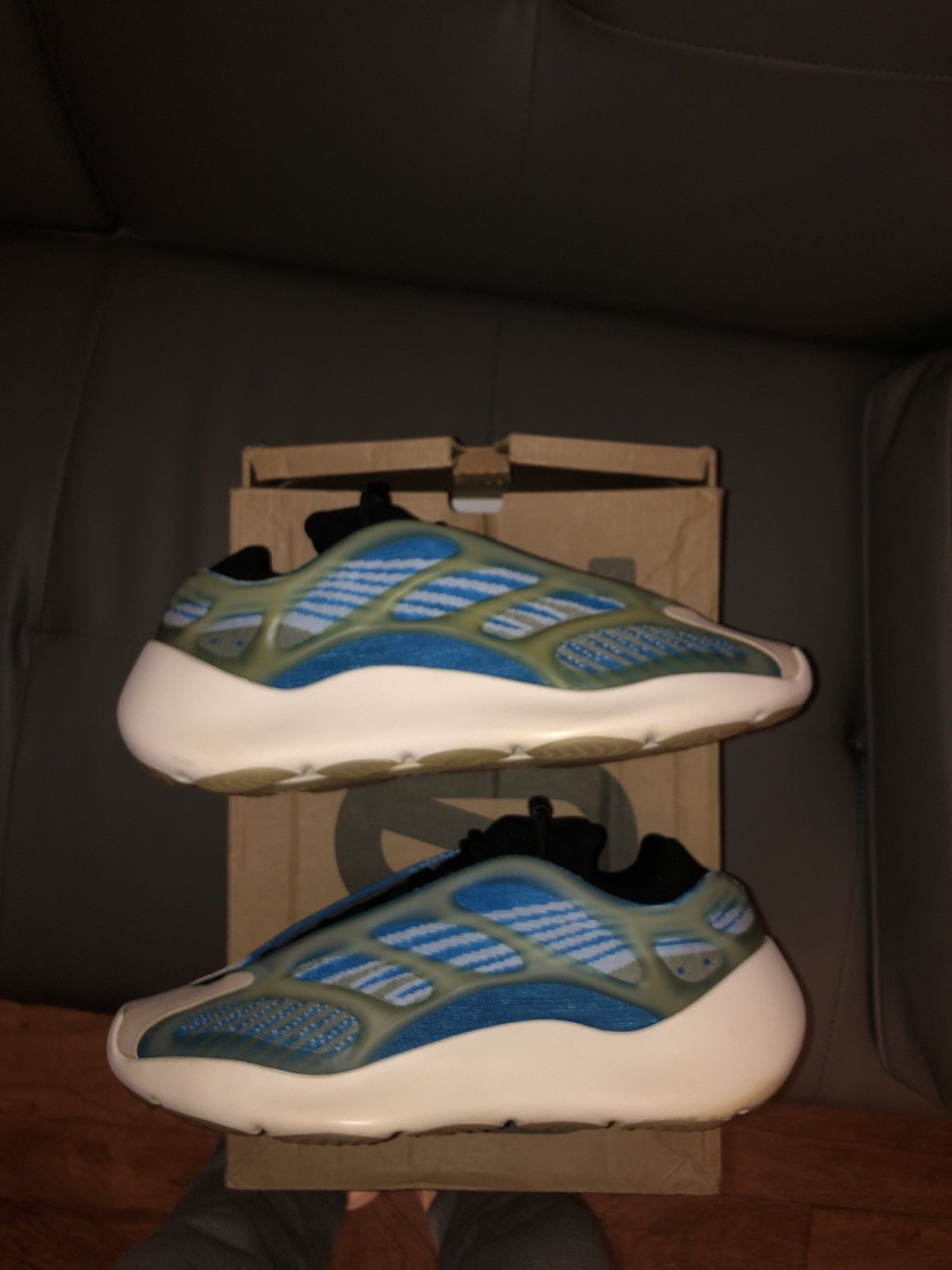 Adidas Yeezy 700 V3 azare Size US 10 / EU 43 - 4 Thumbnail