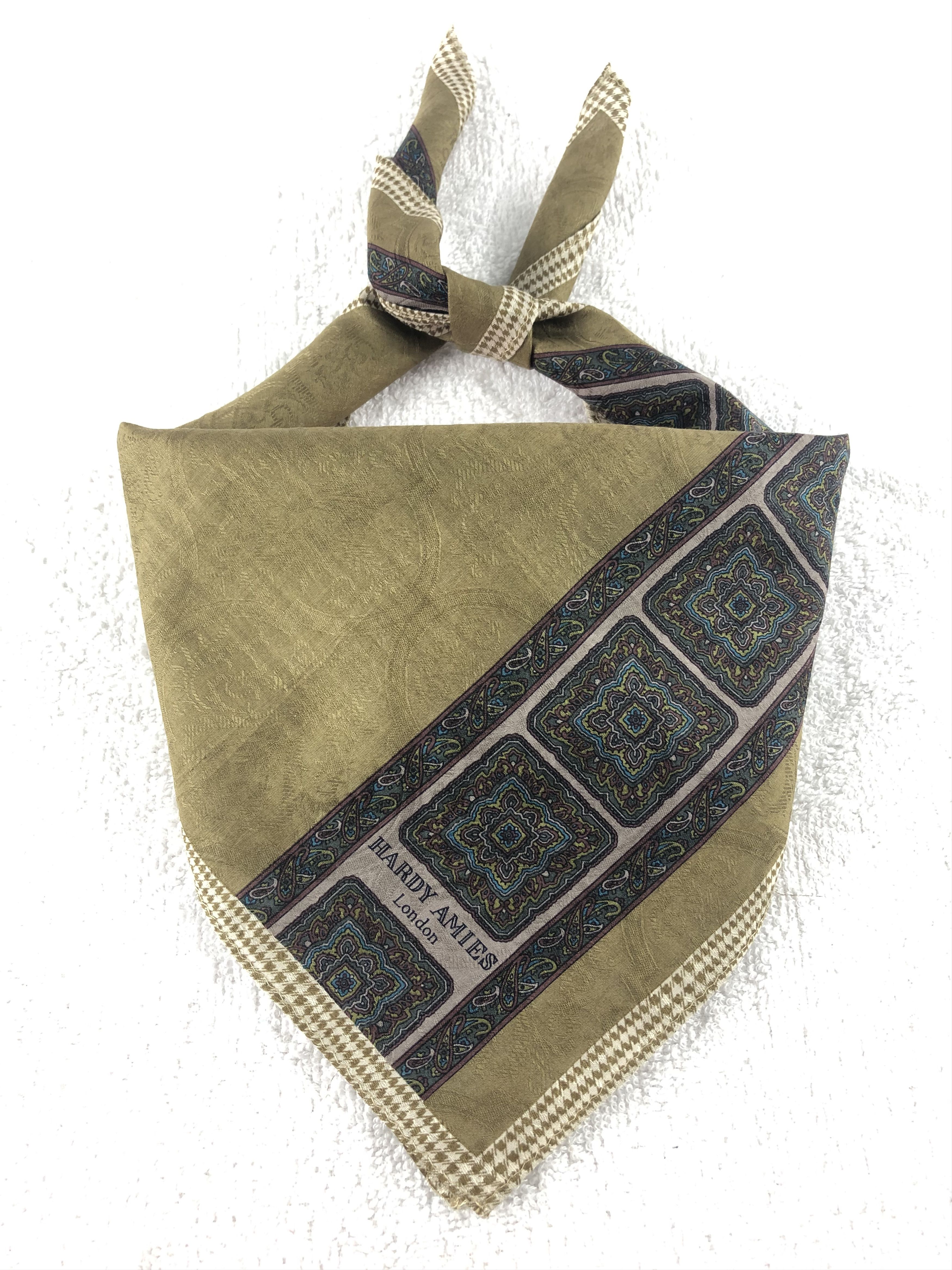 Hardy Amies Hardy Amies Handkerchief / Bandana / Neckerchief Size ONE SIZE - 1 Thumbnail