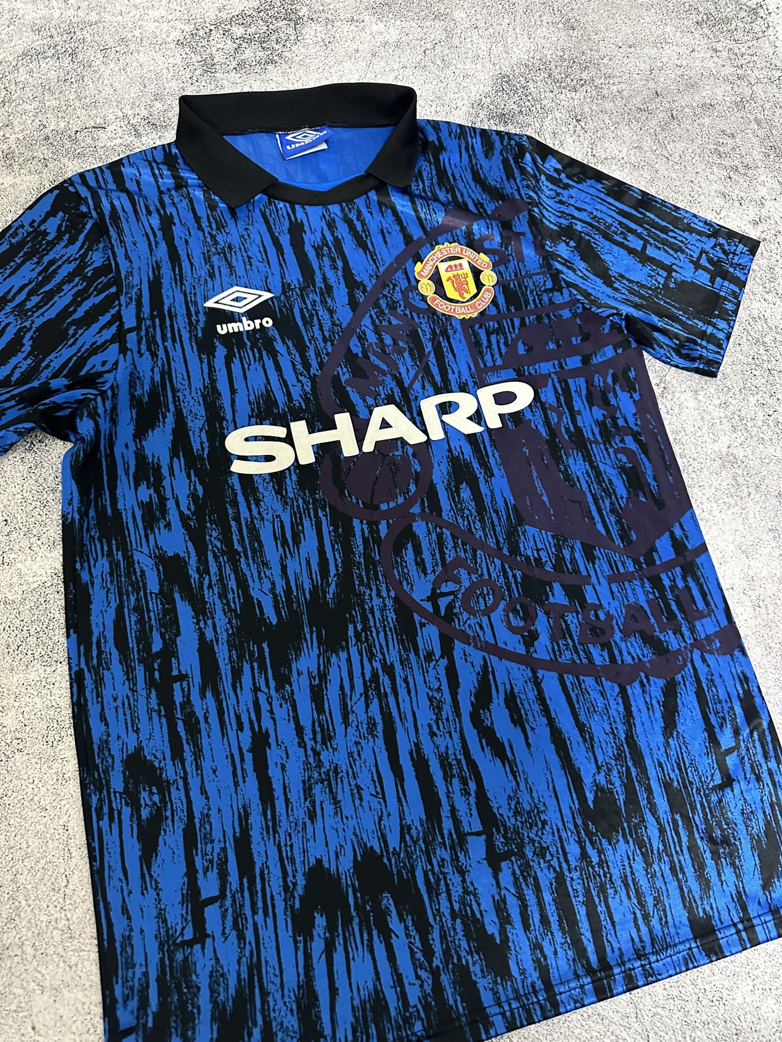 Umbro 1992/1993 Mancherster United Cantona Vintage Umbro Jersey Size US L / EU 52-54 / 3 - 6 Thumbnail