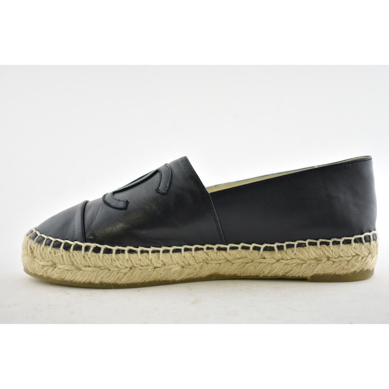 Chanel 18A Lambskin Leather CC Logo Espadrille Ballet Flat 35 Size US 5 / IT 35 - 9 Thumbnail