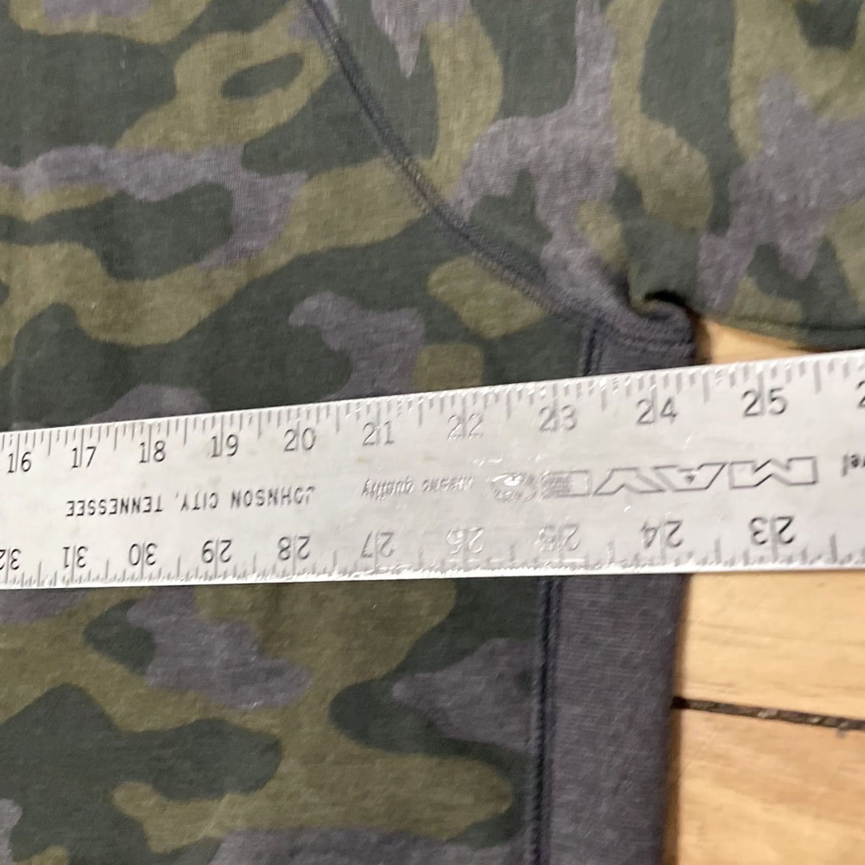 Vintage XERSION Fleece Sweater Men L Green Gray Army Camo Thermal Utility Long Sleeve L Size US L / EU 52-54 / 3 - 7 Thumbnail