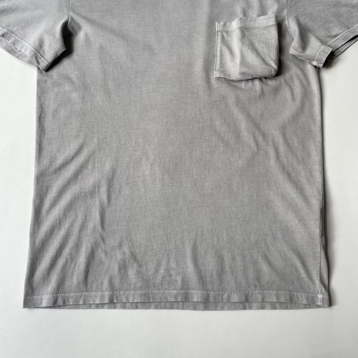 Maison Margiela S/S 10 ‘Smokers’ Pocket T Shirt Size US S / EU 44-46 / 1 - 9 Thumbnail