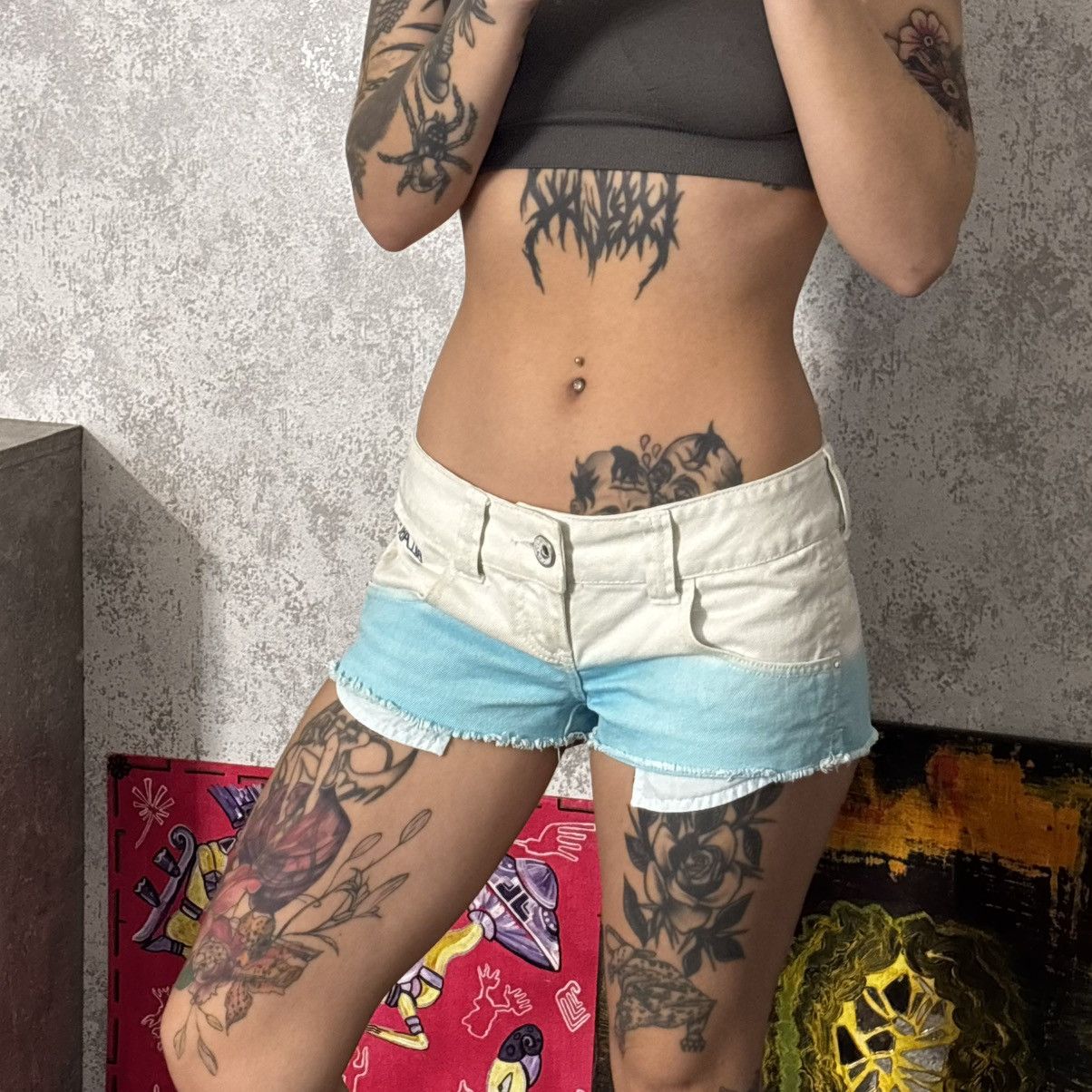Billabong Vintage Mini Shorts Billabong Size 30" / US 8 / IT 44 - 4 Thumbnail