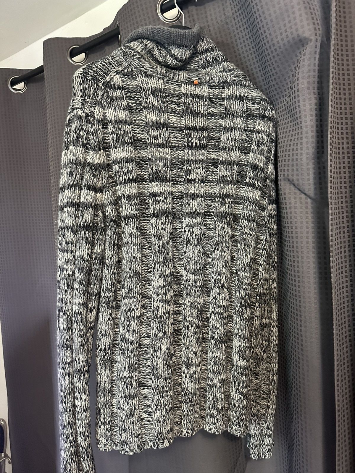 Hugo Boss 100% wool Full zip Hugo Boss Sweater XXL (see pics) Size US XXL / EU 58 / 5 - 2 Thumbnail