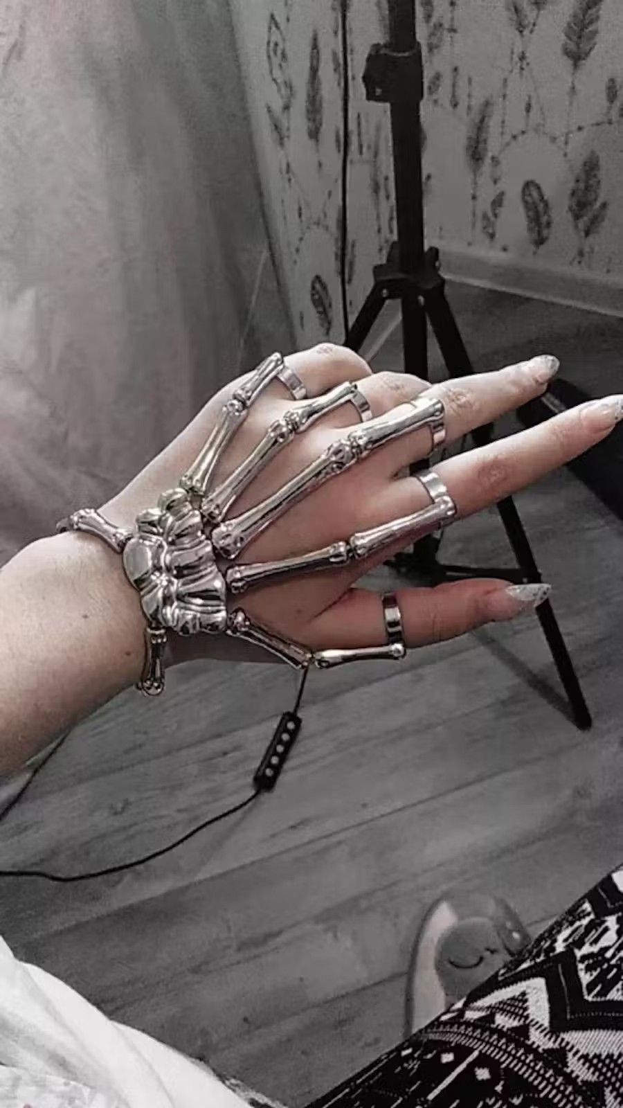 Jewelry × Vintage Skeleton Ring Hand Bracelet Bones Goth Human Jewelry Chrome Size ONE SIZE - 1 Thumbnail