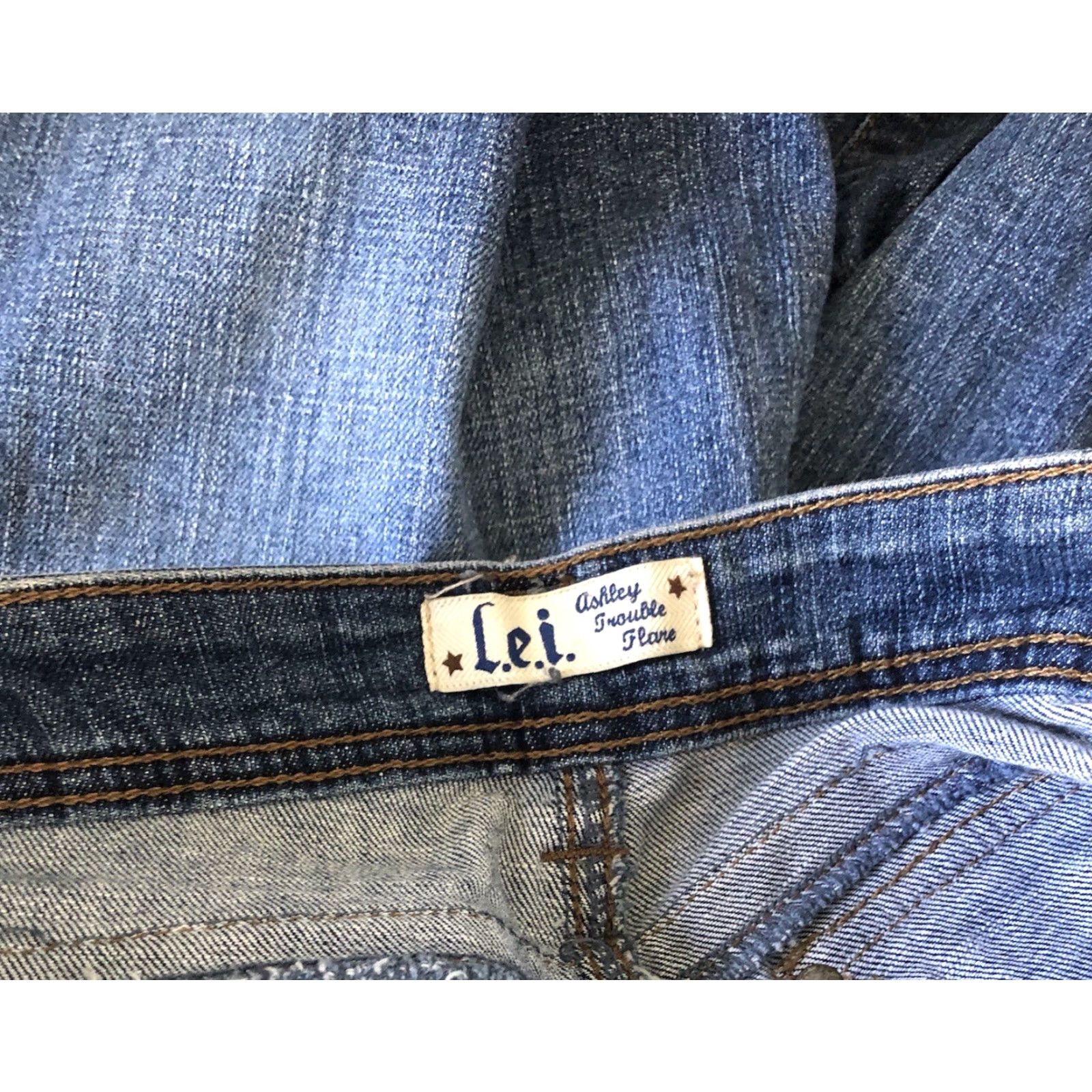 Vintage VINTAGE LEI Denim 9 Jrs 28" Waist 28" IN Blue Jeans Flare Cuff 90s Y2K Boho Low Rise Jeans Women Size 30" / US 8 / IT 44 - 3 Thumbnail