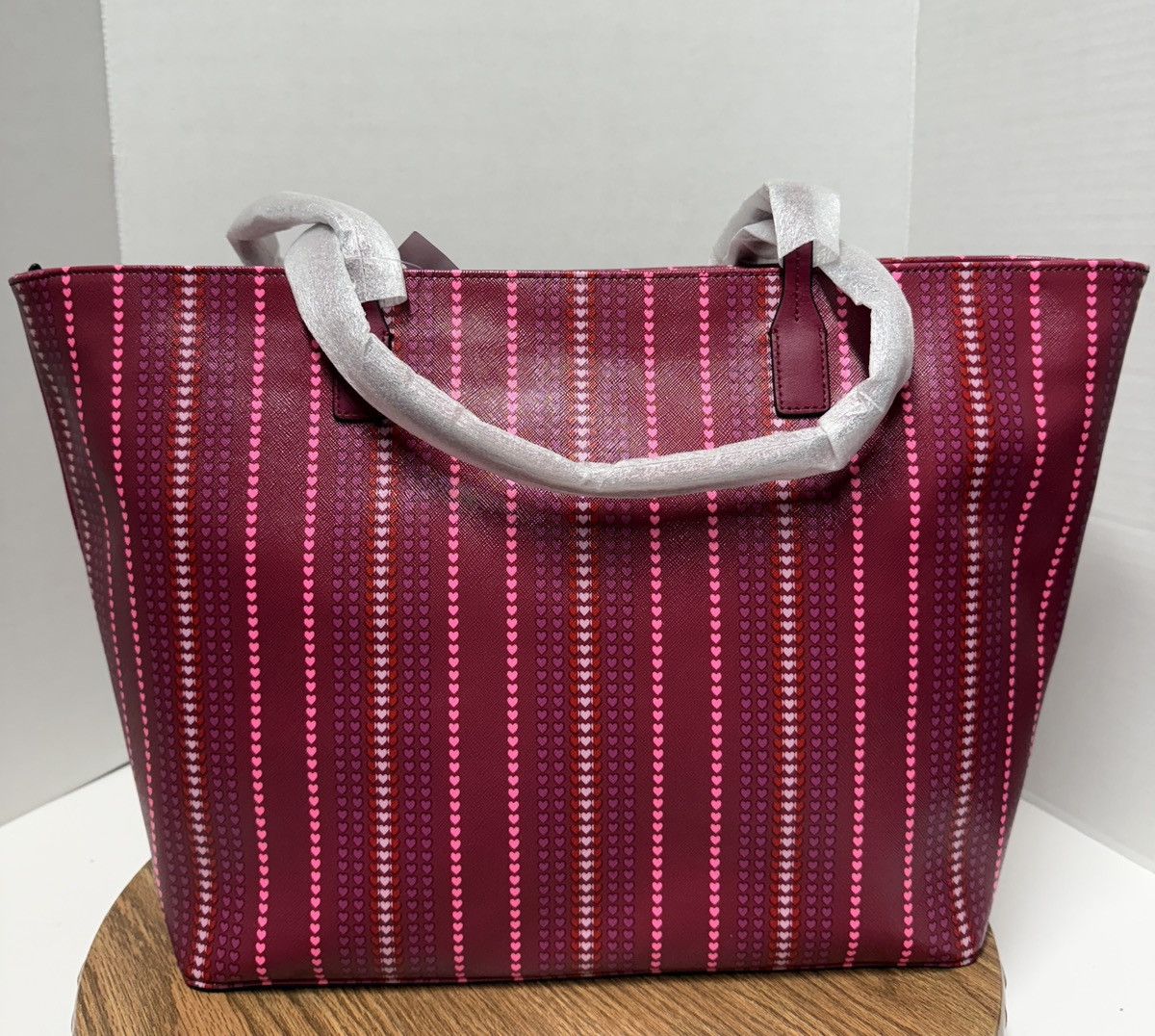 Kate Spade Kate Spade Shore Street Heart Stripe Margaretta Tote Size ONE SIZE - 8 Thumbnail
