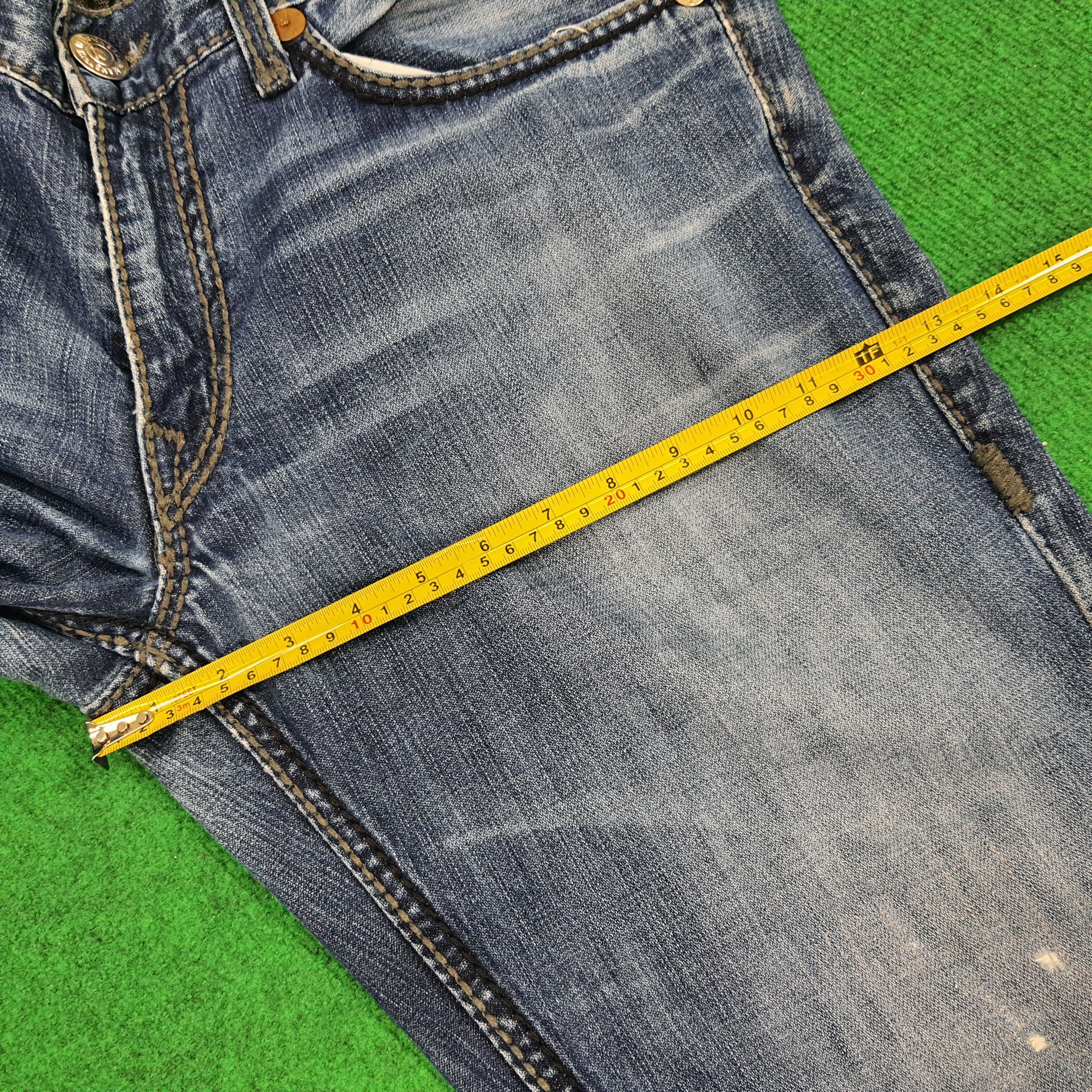 True Religion Vintage True Religion America Distressed Denim Pants Size US 35 - 15 Thumbnail