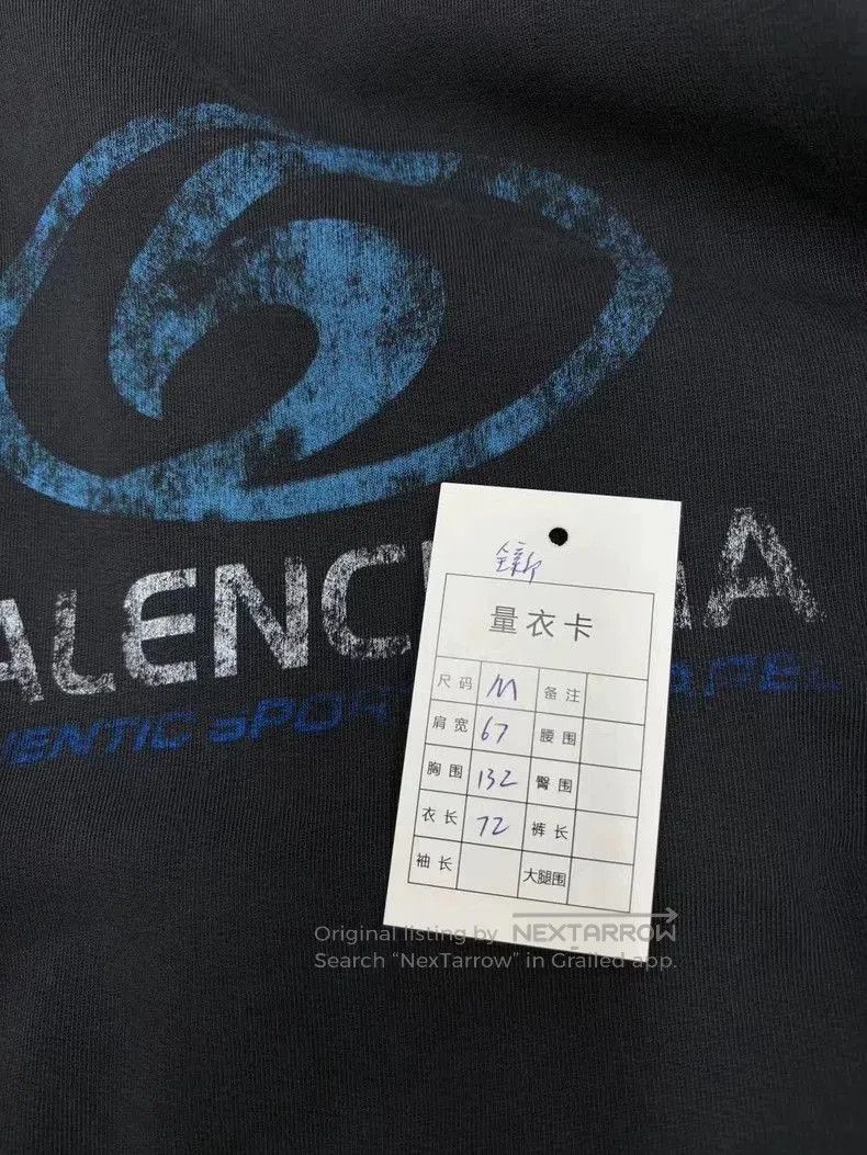 Balenciaga Balenciaga Distressed Logo Sweatshirt. Size US M / EU 48-50 / 2 - 7 Thumbnail