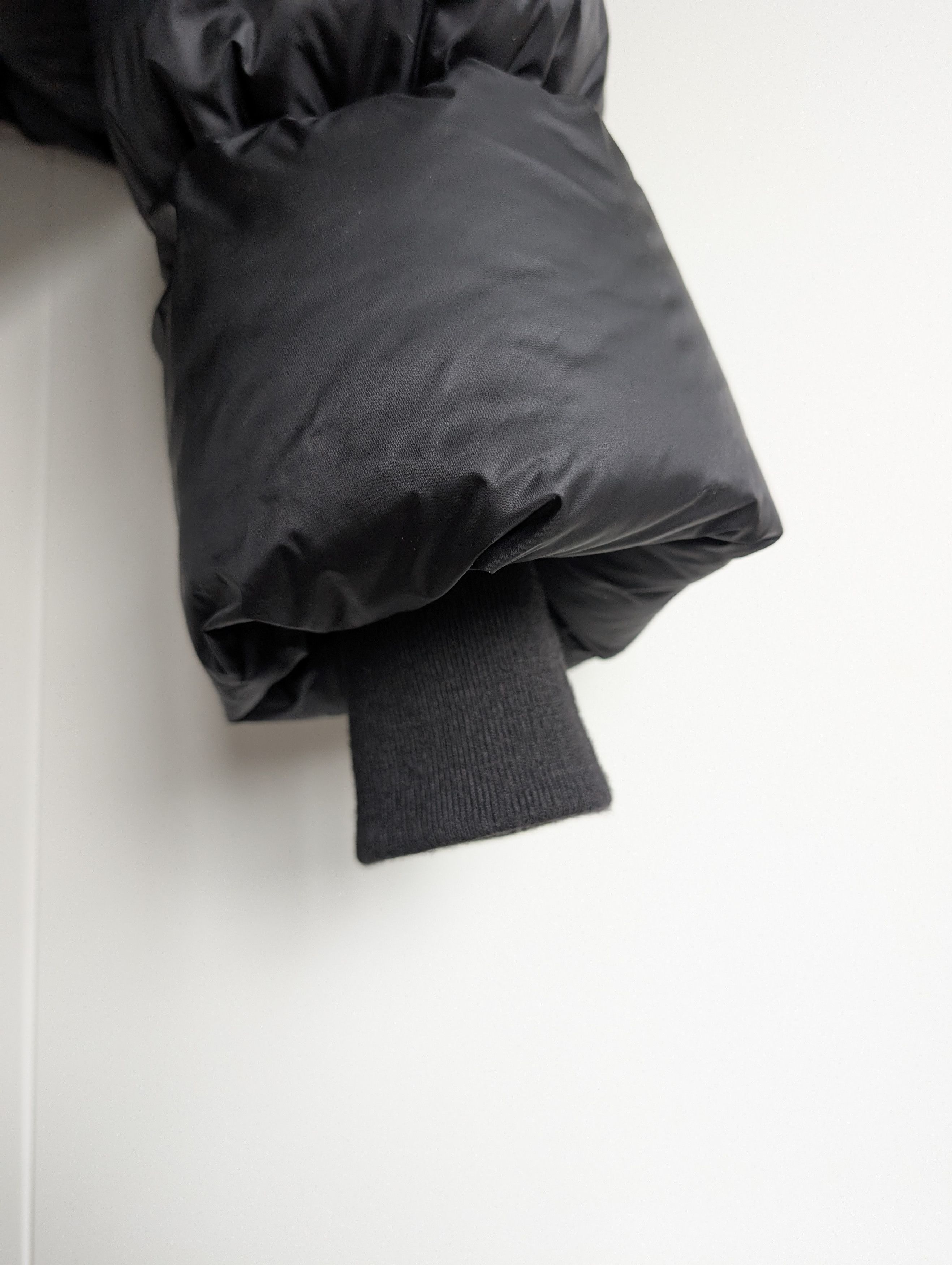 Rick Owens FW22 Cropped Funnel Down Puffer Size US L / EU 52-54 / 3 - 7 Thumbnail