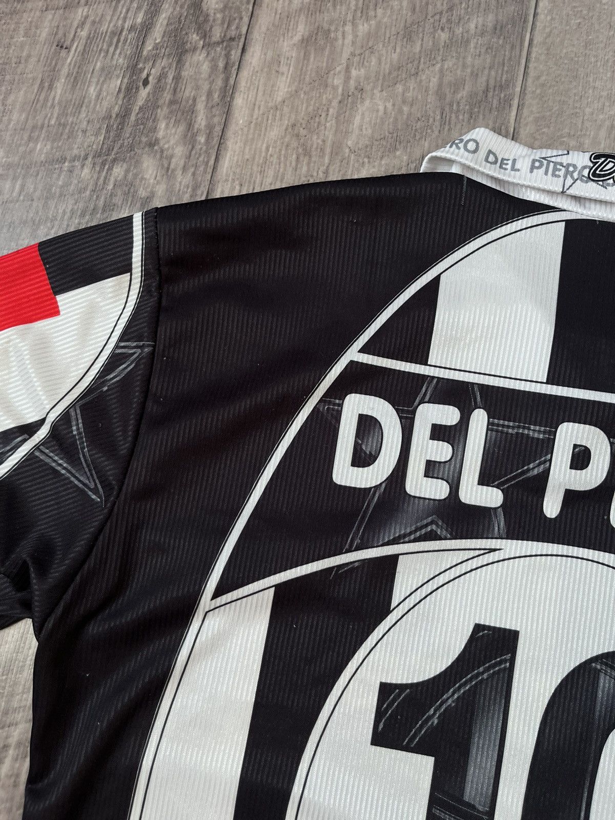 Vintage VINTAGE DEL PIERO JUVENTUS JERSEY SOCCER FOOTBALL BLOKE CORE Size US XL / EU 56 / 4 - 13 Thumbnail