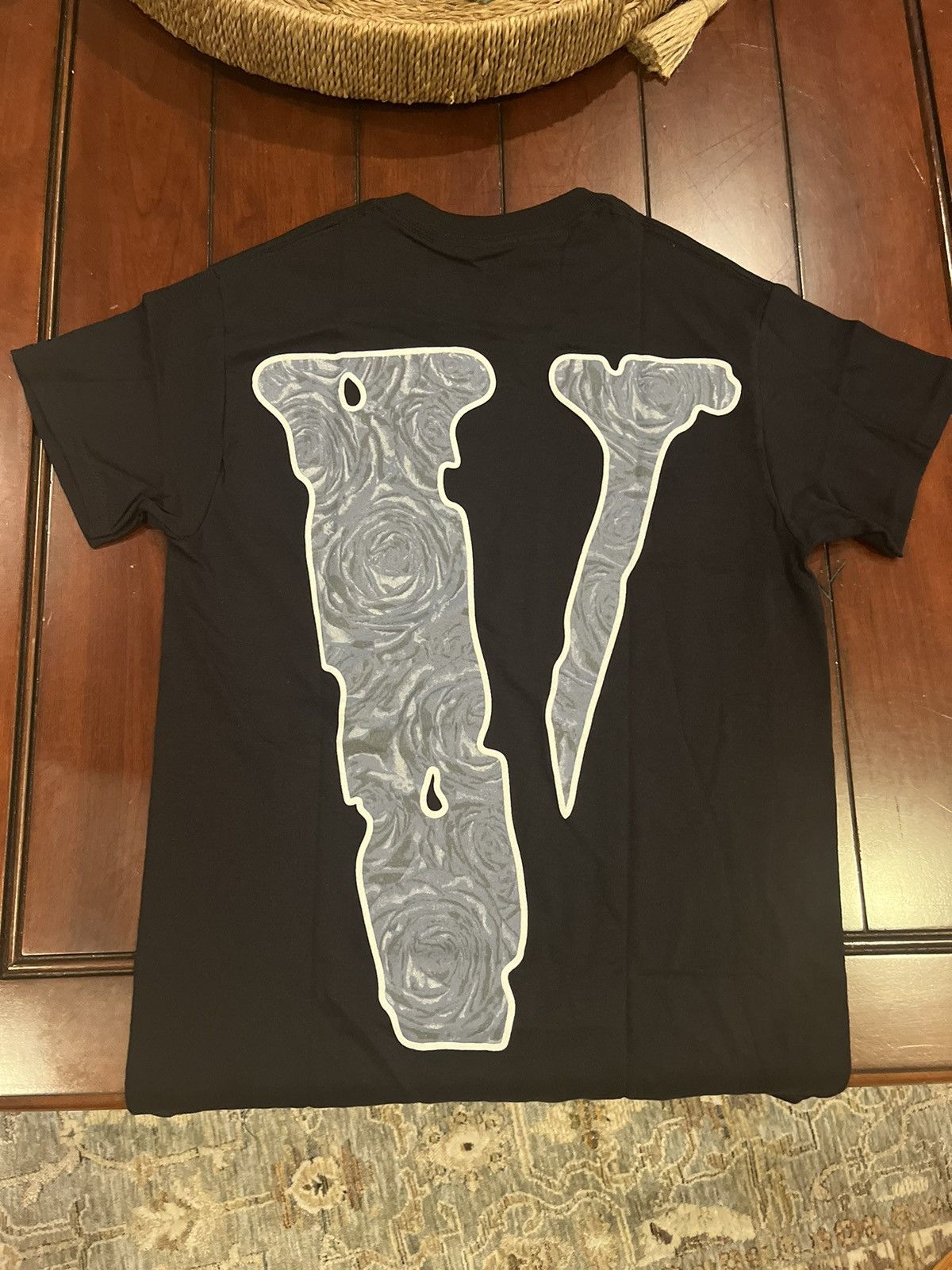 Vlone Vlone X Pop Smoke “The Woo” tee size small Size US S / EU 44-46 / 1 - 2 Thumbnail