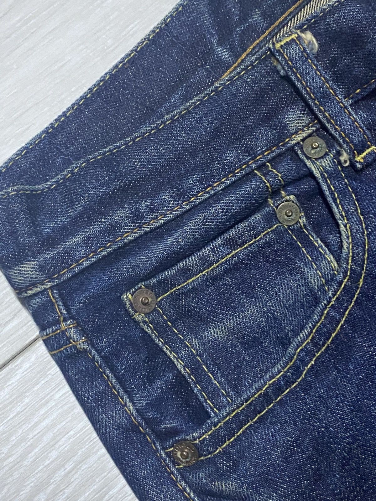 Uniqlo Vintage Uniqlo S-002 Faded Wash Distressed Loose Jeans Size US 32 / EU 48 - 7 Thumbnail