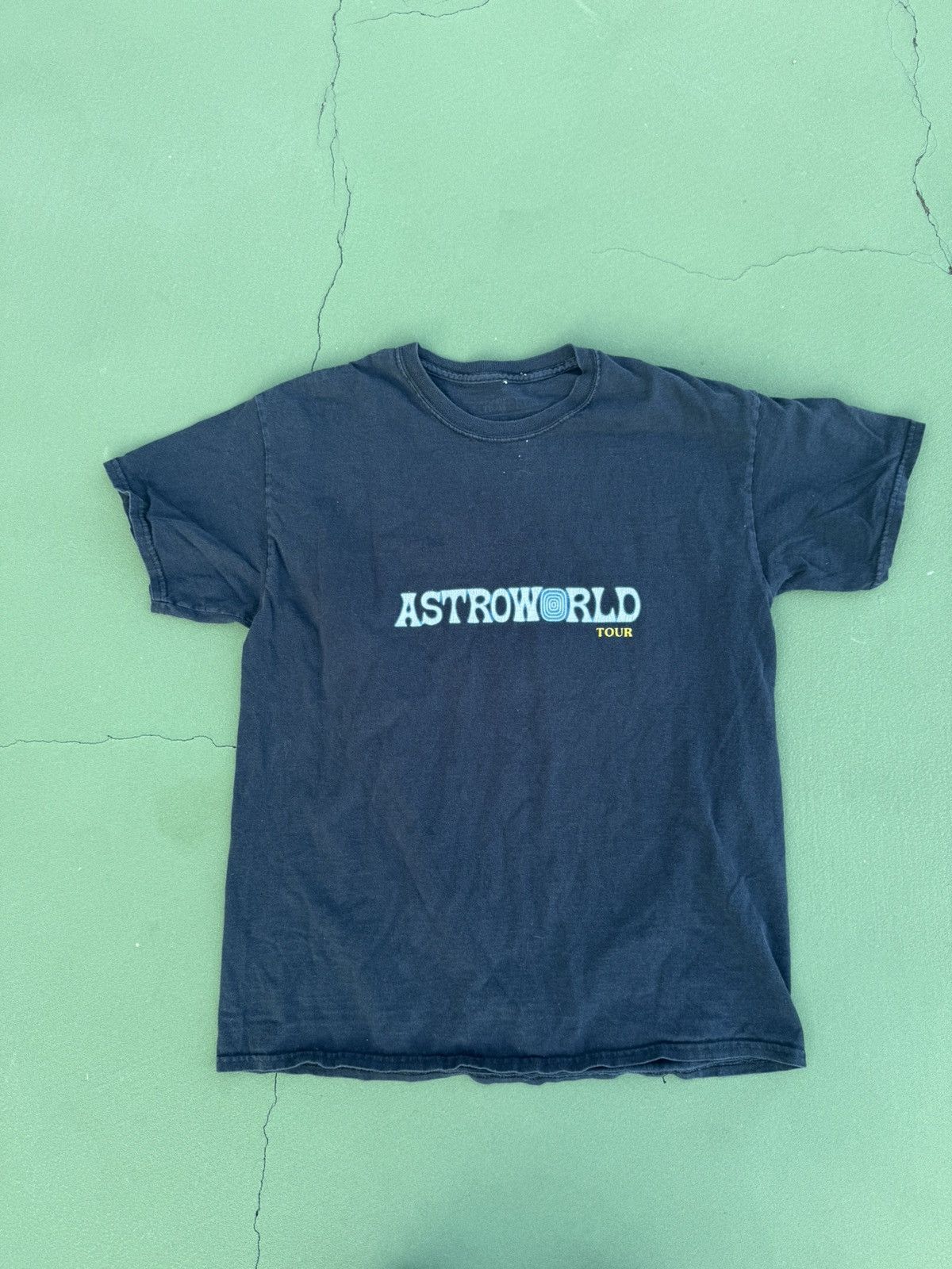 Travis Scott Astroworld Travis Scott 2018/2019 Tour Tee Size US M / EU 48-50 / 2 - 3 Thumbnail