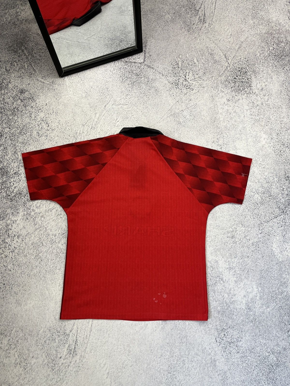 Umbro Vintage Umbro Manchester United 1996-98 Soccer Jersey Rare Size US M / EU 48-50 / 2 - 14 Thumbnail