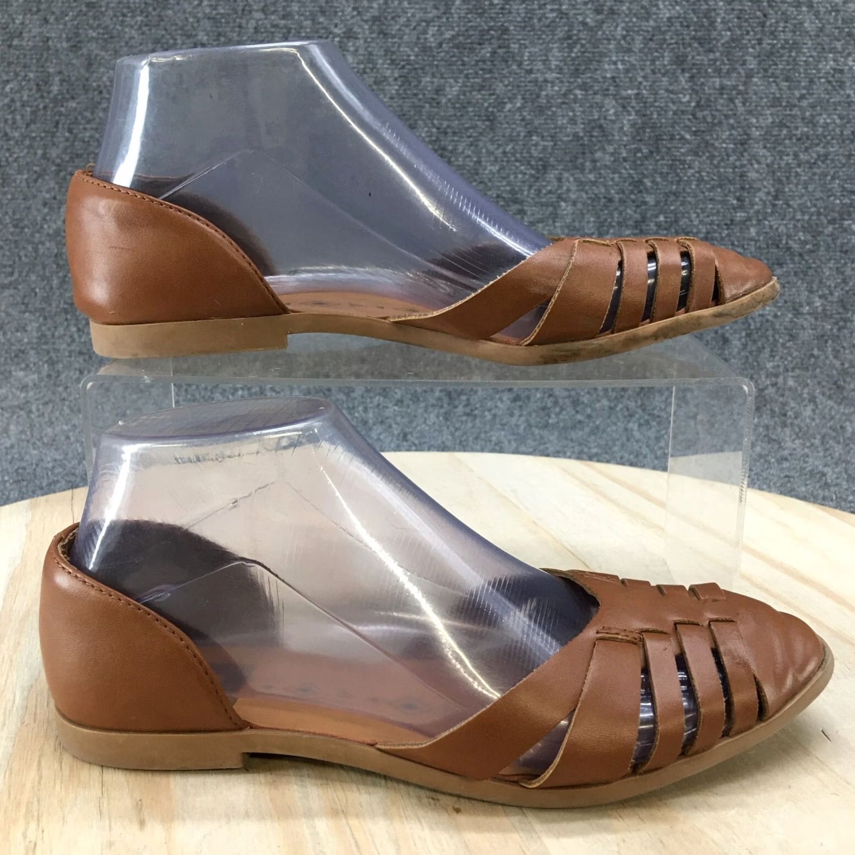 Dolce Vita Dolce Vita Shoes Womens 6 Huaraches Slip On Brown Leather Flats Casual Low Top Shoes Brown Leather Flat 6 Womens Slip-On Casual Shoes Size M / US 6-8 / IT 42-44 - 2 Thumbnail