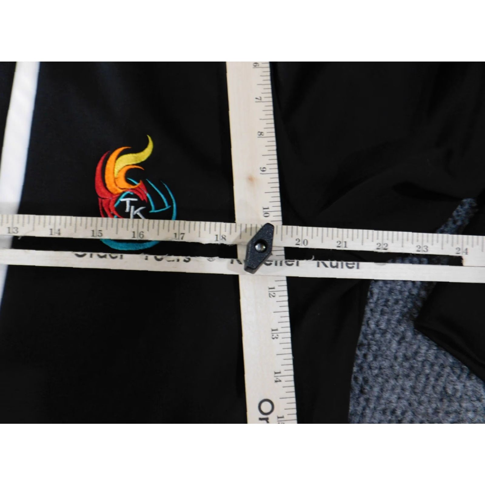 Adidas Adidas Jacket Womens XL Black Y2K Vintage Retro Full Zip Activewear Track Jacket Mens Women Size XL / US 12-14 / IT 48-50 - 5 Thumbnail