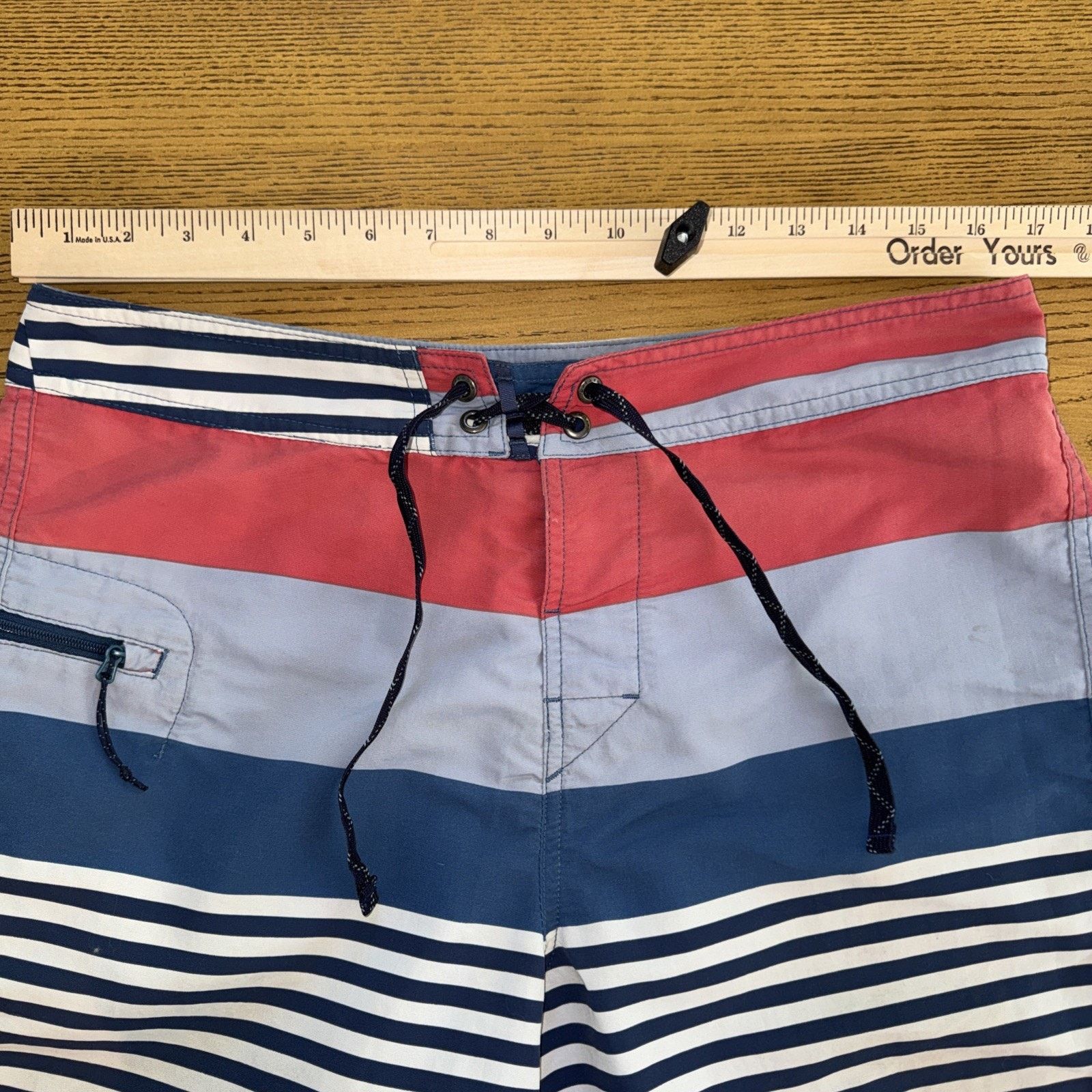 Patagonia Patagonia TOTALLY RAD Wavefarer Board Shorts 33 Stretch Red Size US 33 - 4 Thumbnail
