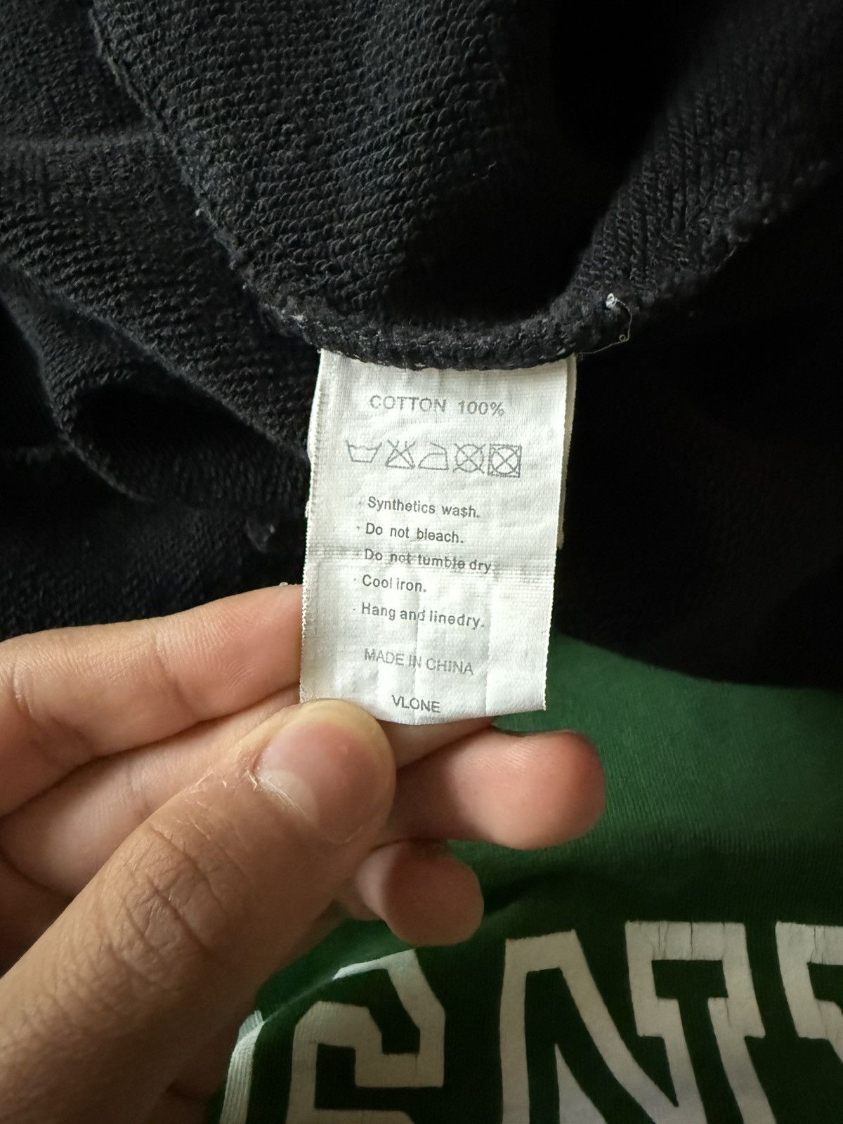 Vlone Vlone reverse hoodie Size US XL / EU 56 / 4 - 4 Thumbnail
