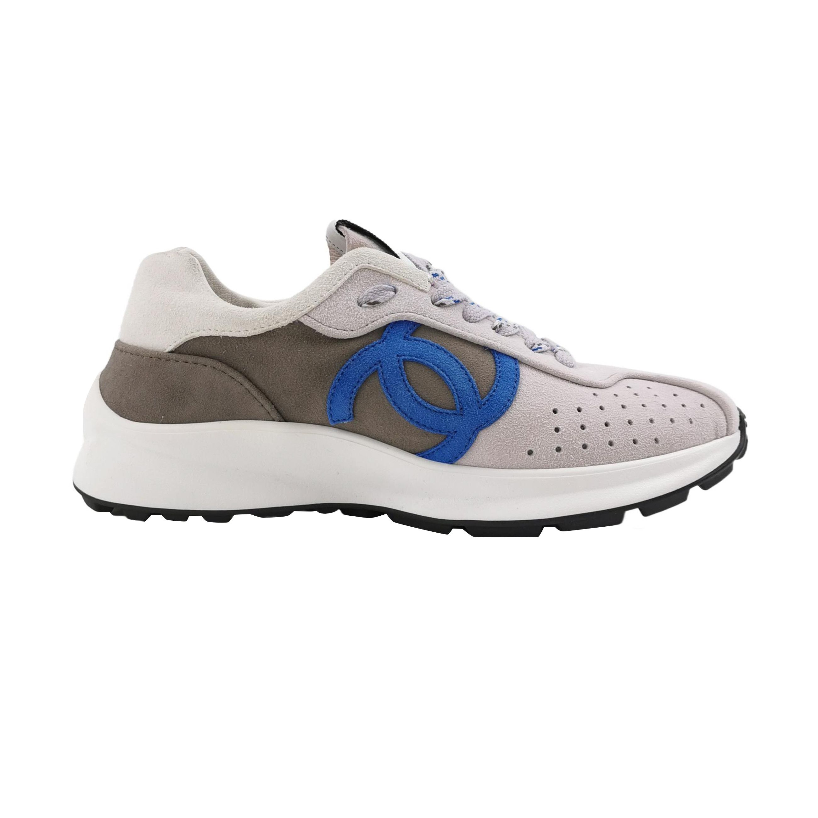 Chanel Chanel Women 6-5 Lowtop Sneakers Size US 6.5 / IT 36.5 - 1 Thumbnail