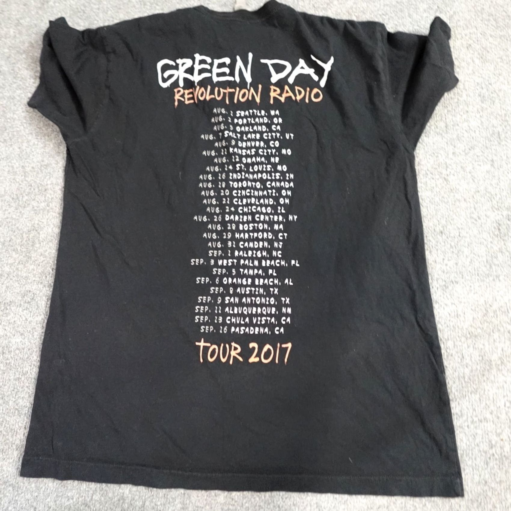Vintage Green Day T-shirt Large Black Revolution Radio Tour Double Sided Band Tee Mens L Short Sleeve Crew Neck Cotton Size US L / EU 52-54 / 3 - 7 Thumbnail
