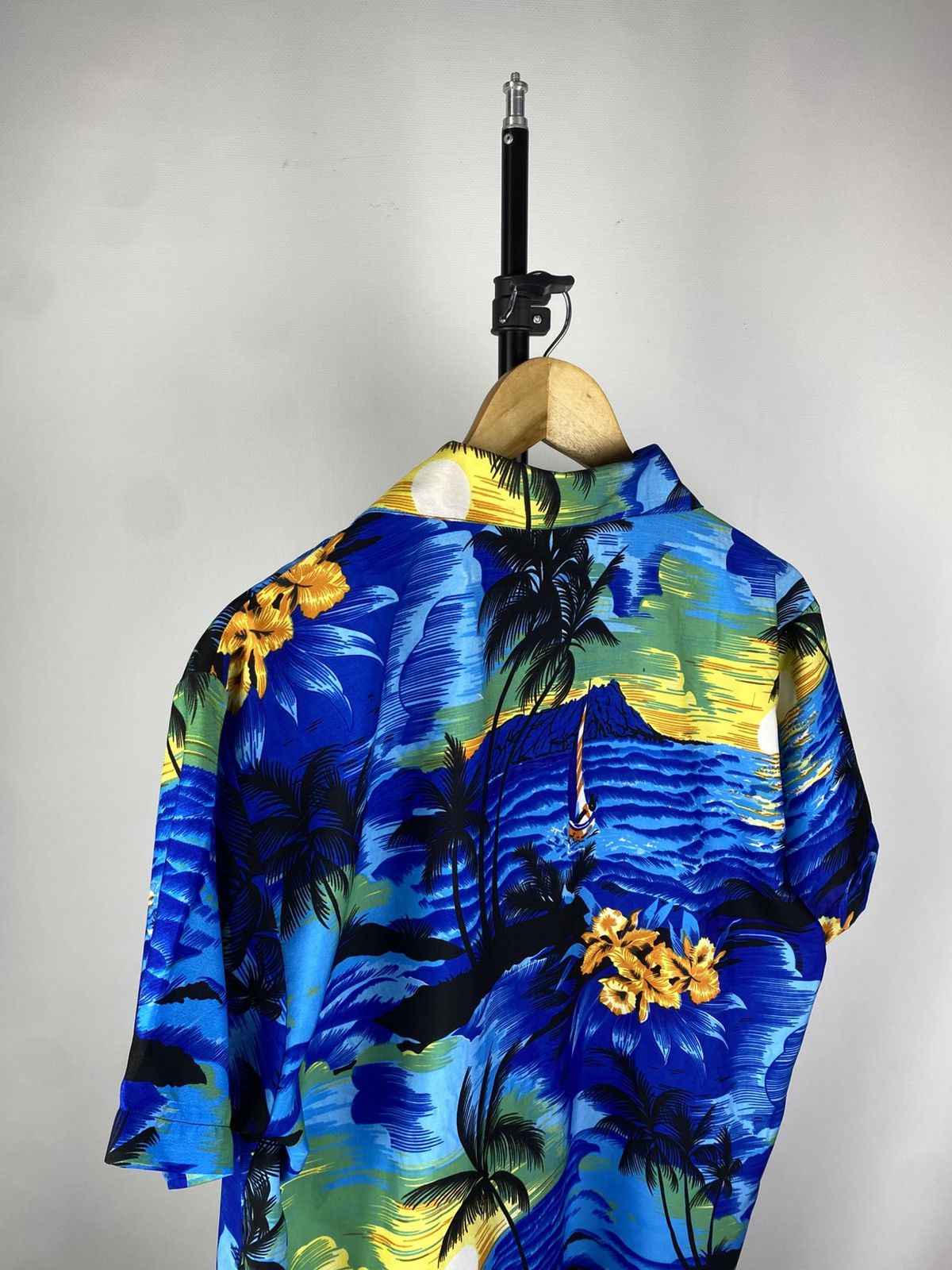 Vintage Vintage 90s Crazy Hawaiian Palm Logo Shirt Size US L / EU 52-54 / 3 - 5 Thumbnail