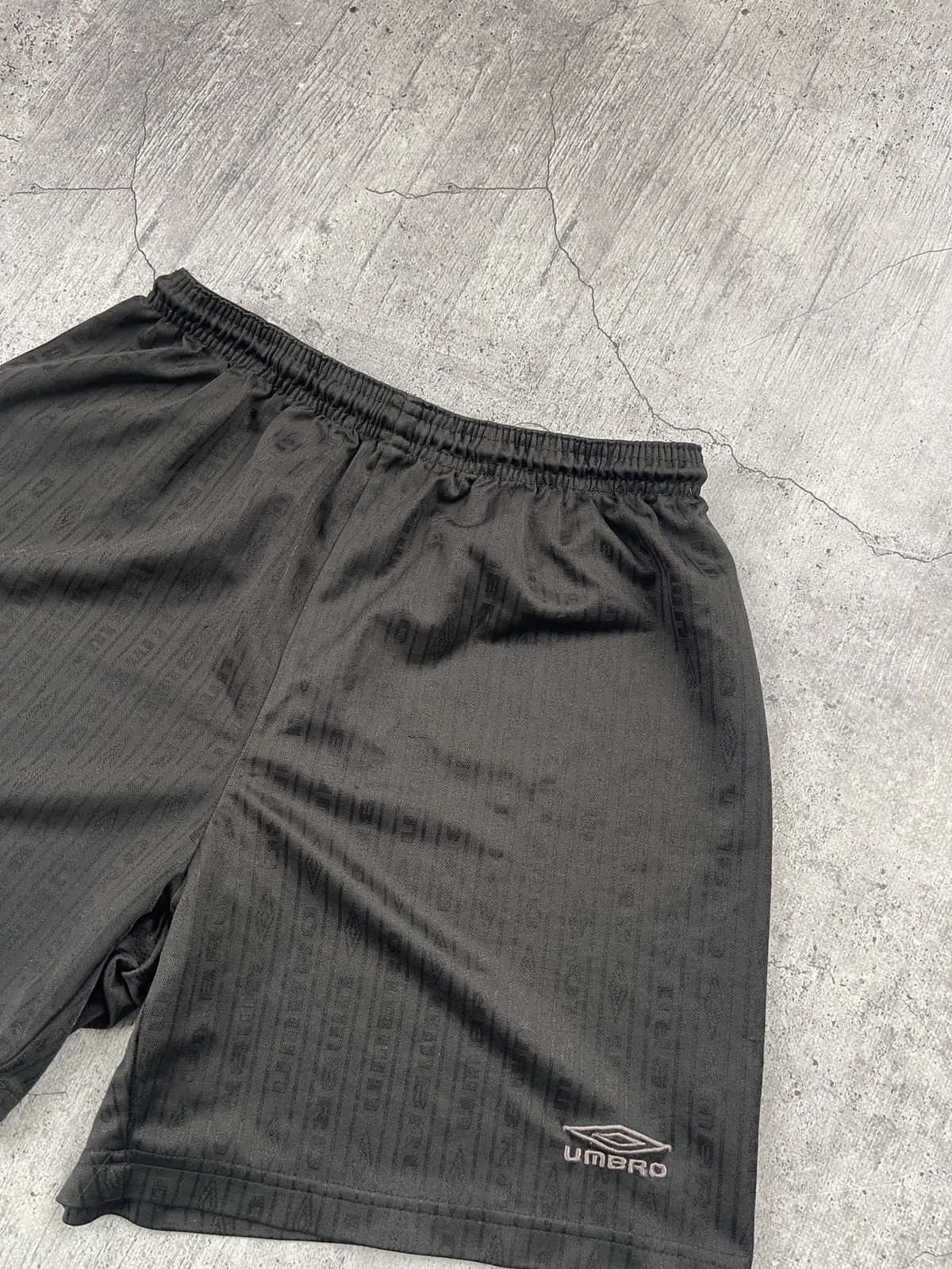 Umbro × Vintage Vintage Umbro Monogram Shorts Size M Size US 32 / EU 48 - 2 Thumbnail